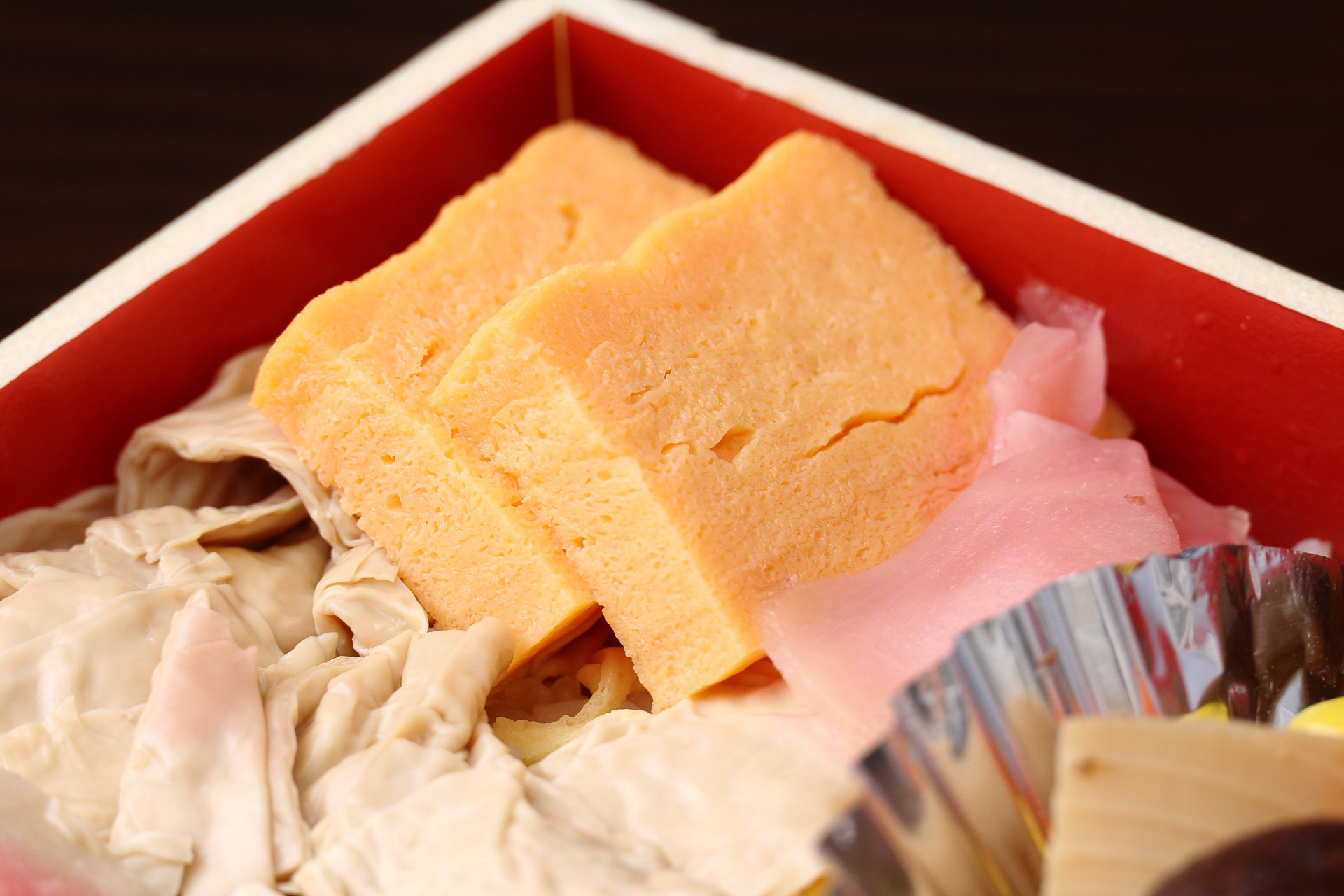 お弁当の定番 玉子焼きは酢飯と相性のいい味付け