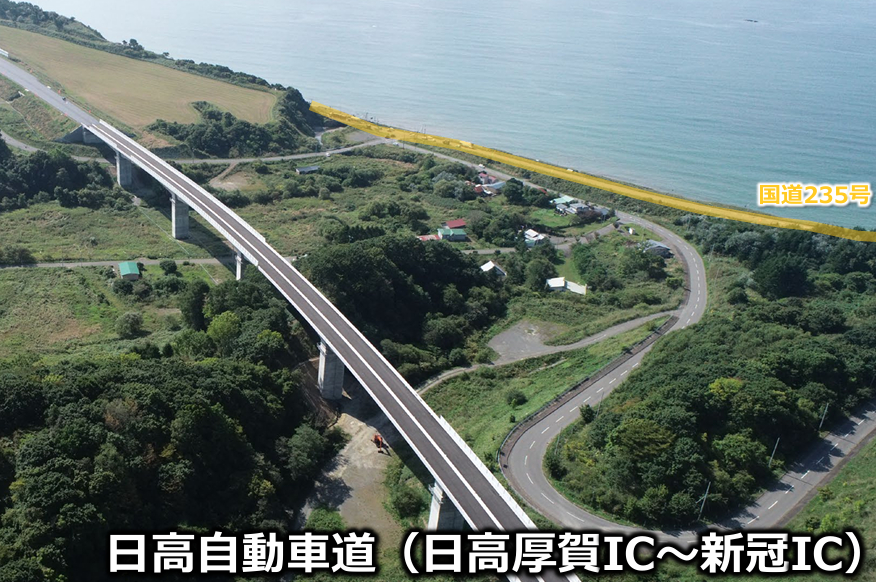 大節婦地区の空撮。海岸から離れた位置に道路が完成した