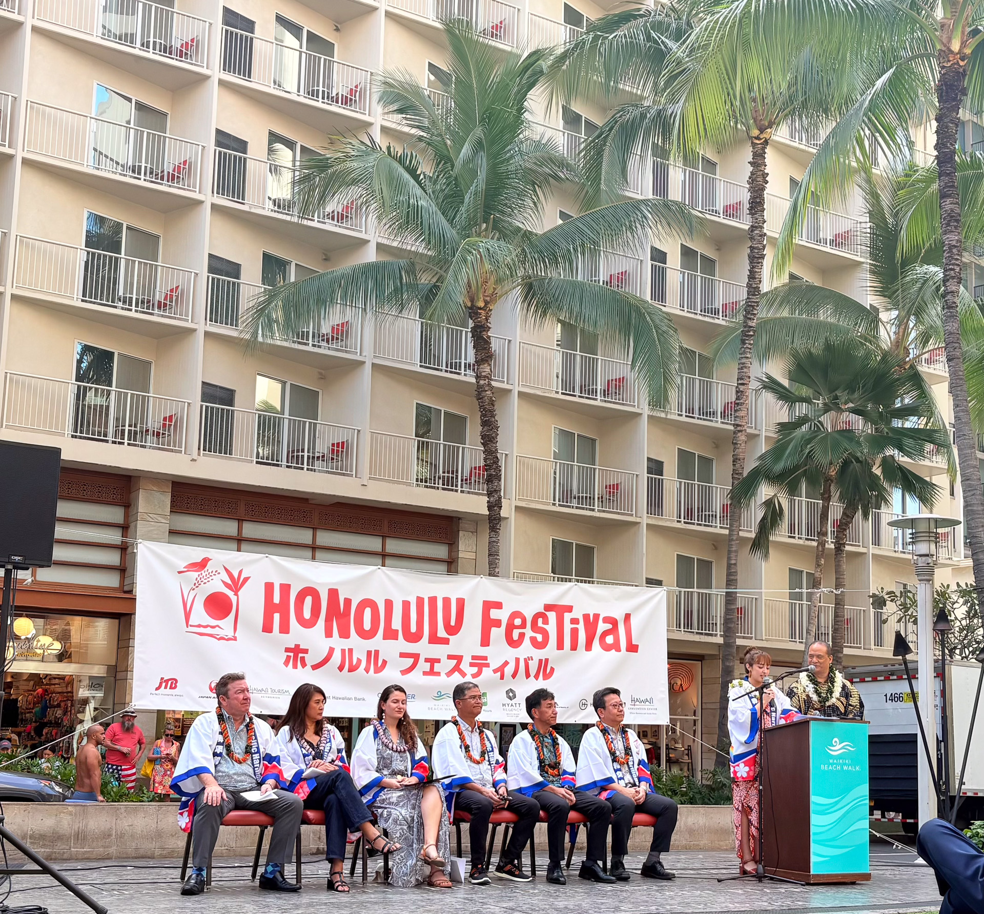 3月6日にワイキキビーチウォークで開催されたホノルル フェスティバルのキックオフ宣言