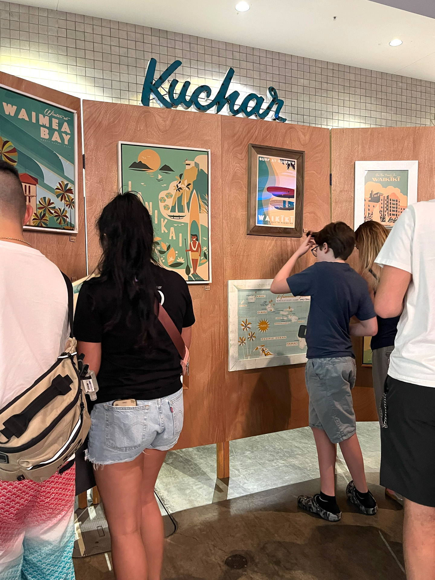 常に多くの人でにぎわうニック・カッチャーのブース。お気に入りが必ず見つかるだろう