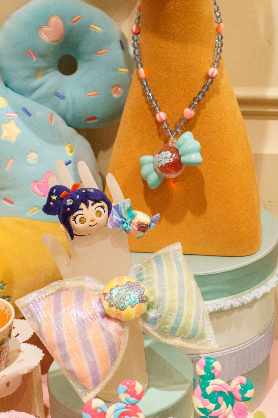 ディズニー「ヴァネロペ」3～4月新発売グッズ展示を見てきた