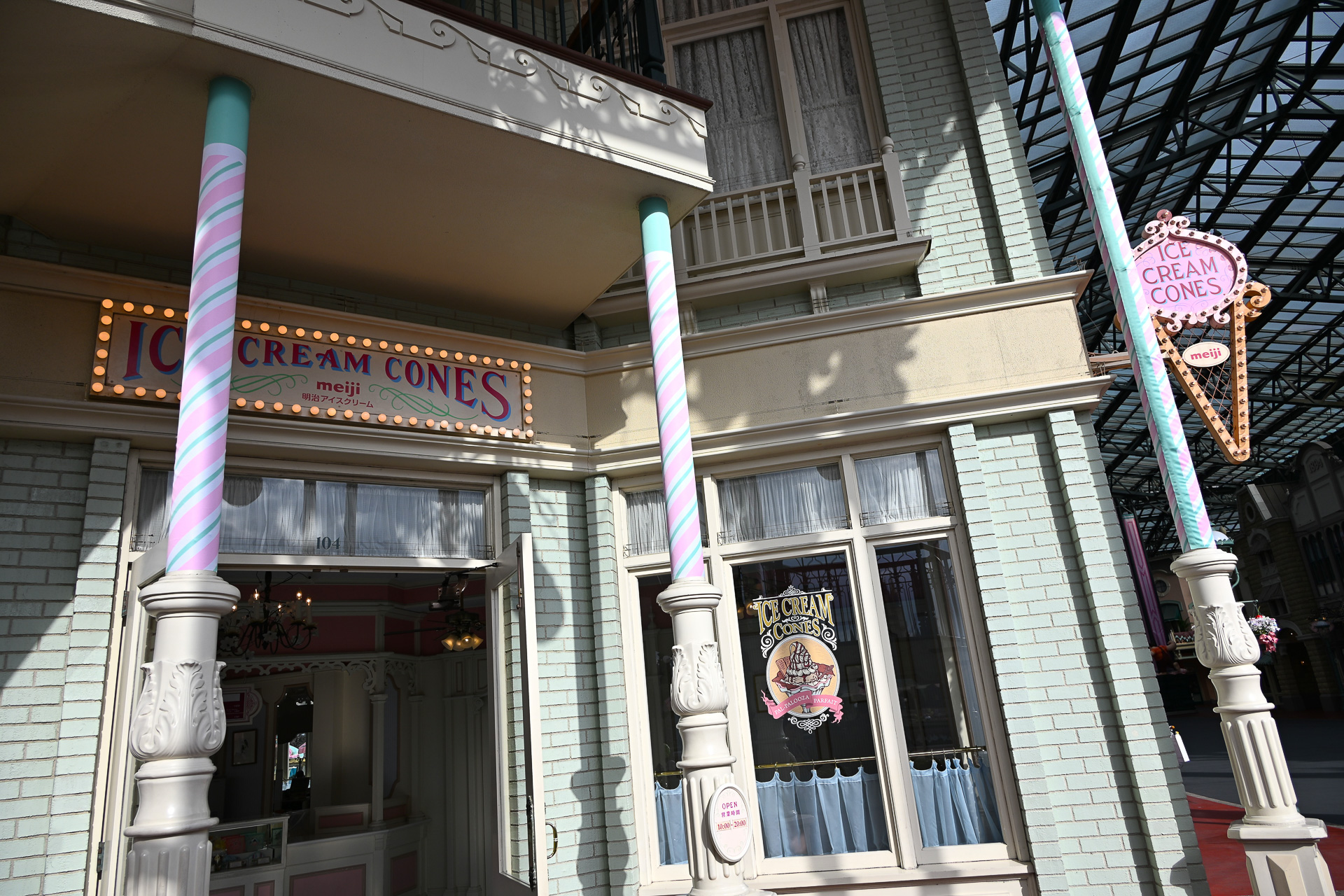 店舗もイベントに合わせデコレーションが施されていた