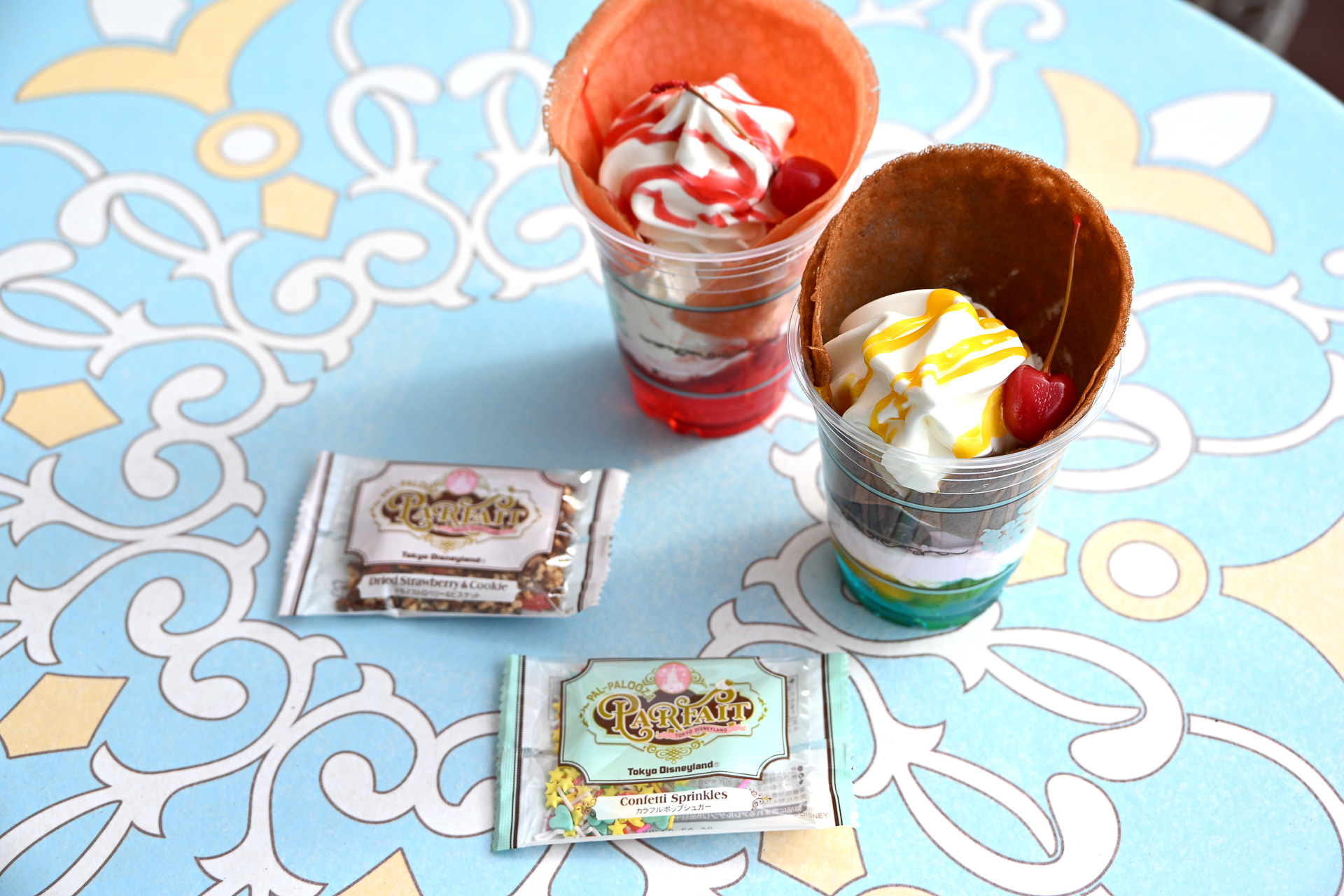 オーダーするとトッピングと別で手渡された