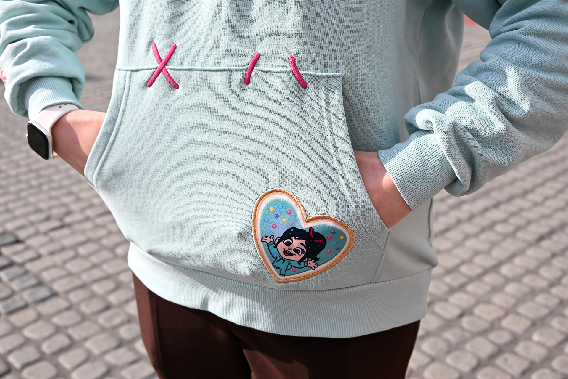 全面のポケットは容量たっぷり