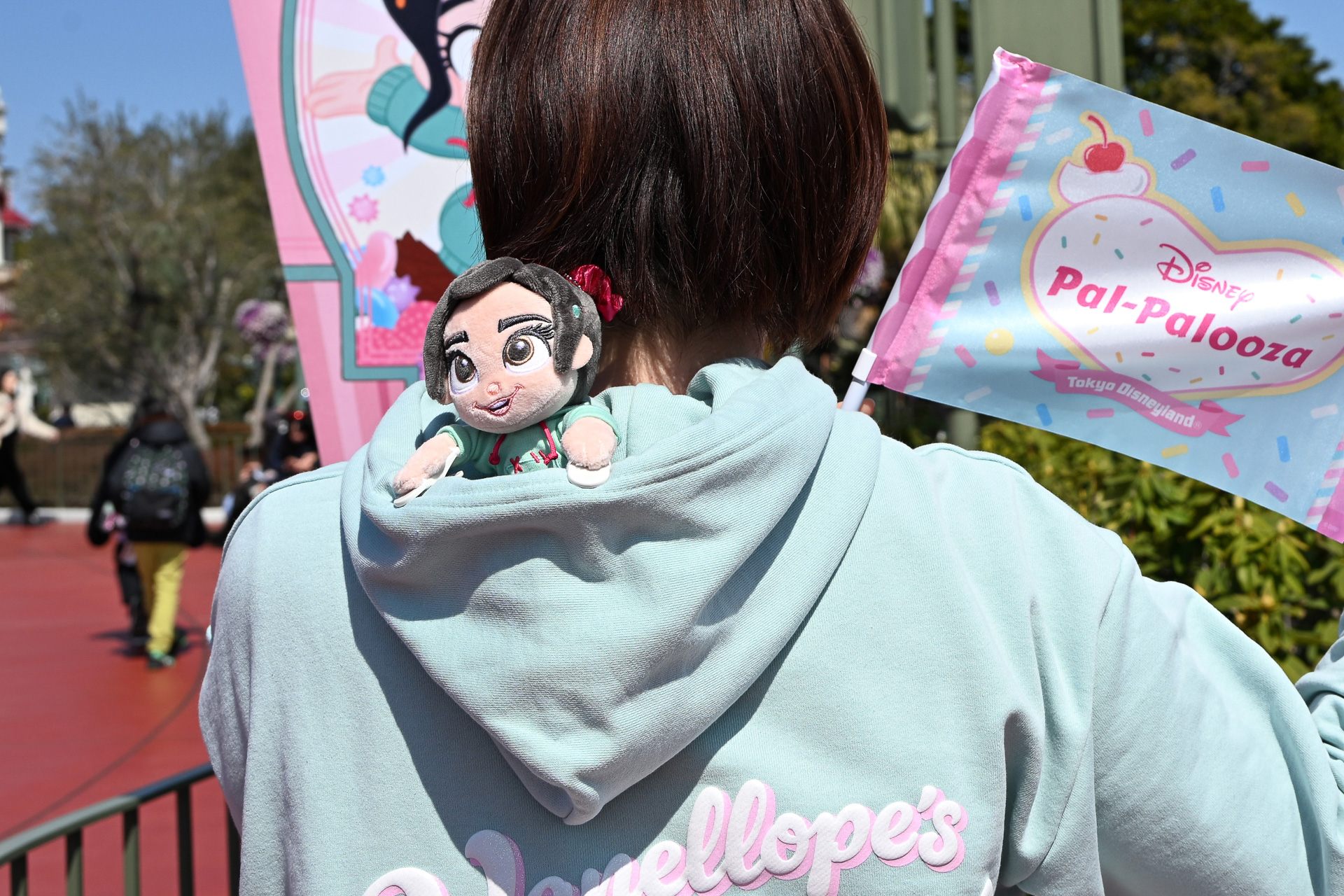 撮影時はフードにくっつけるのもあり