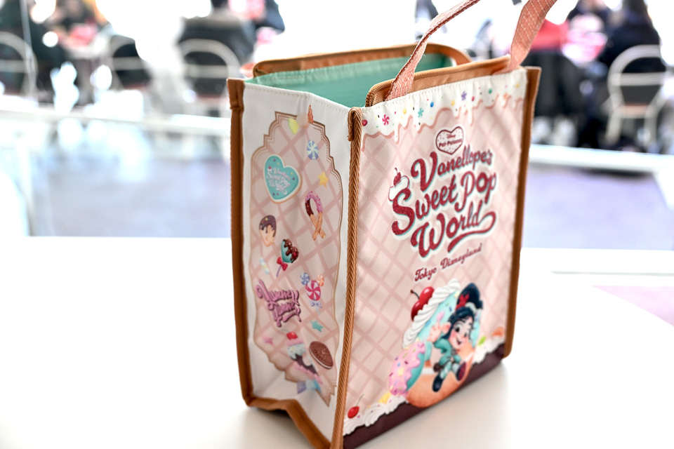 ヴァネロペのスウィーツ・ポップ・ワールド」スーベニアを大人買い