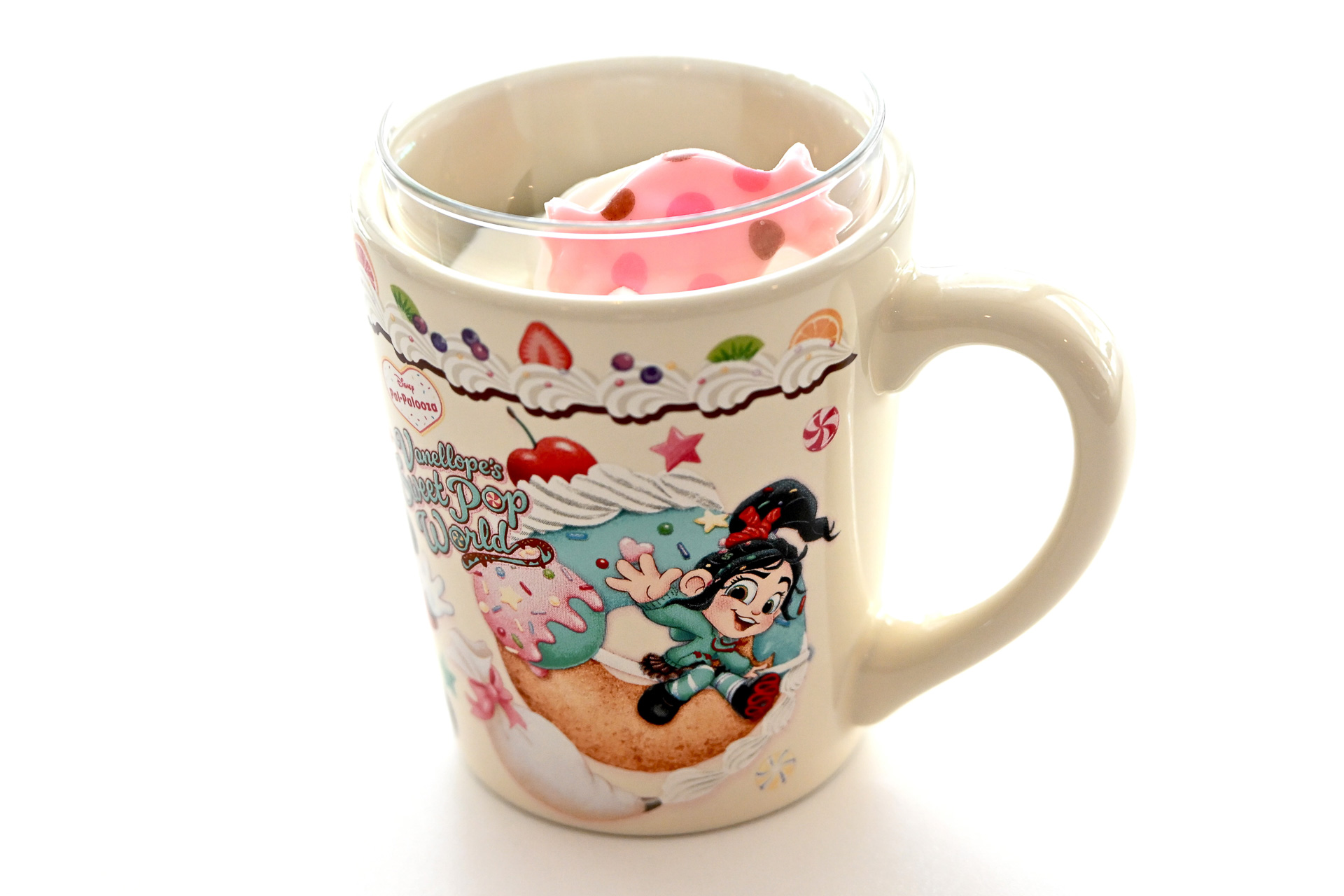 フルーツゼリー＆ヨーグルトムース、スーベニアカップ付き（単品550円、スーベニアカップ付き750円）