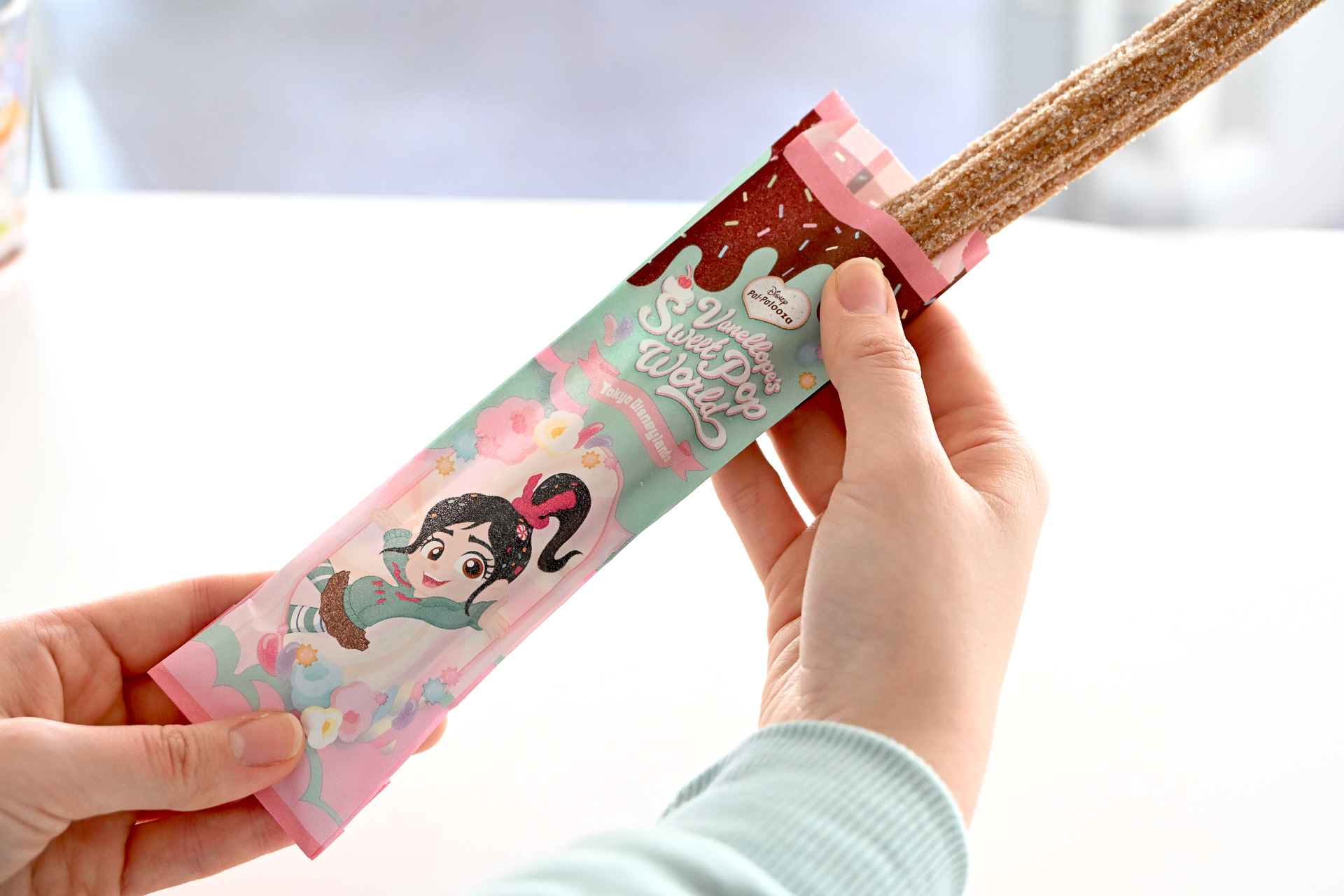 ミッキーチュロス（450円）