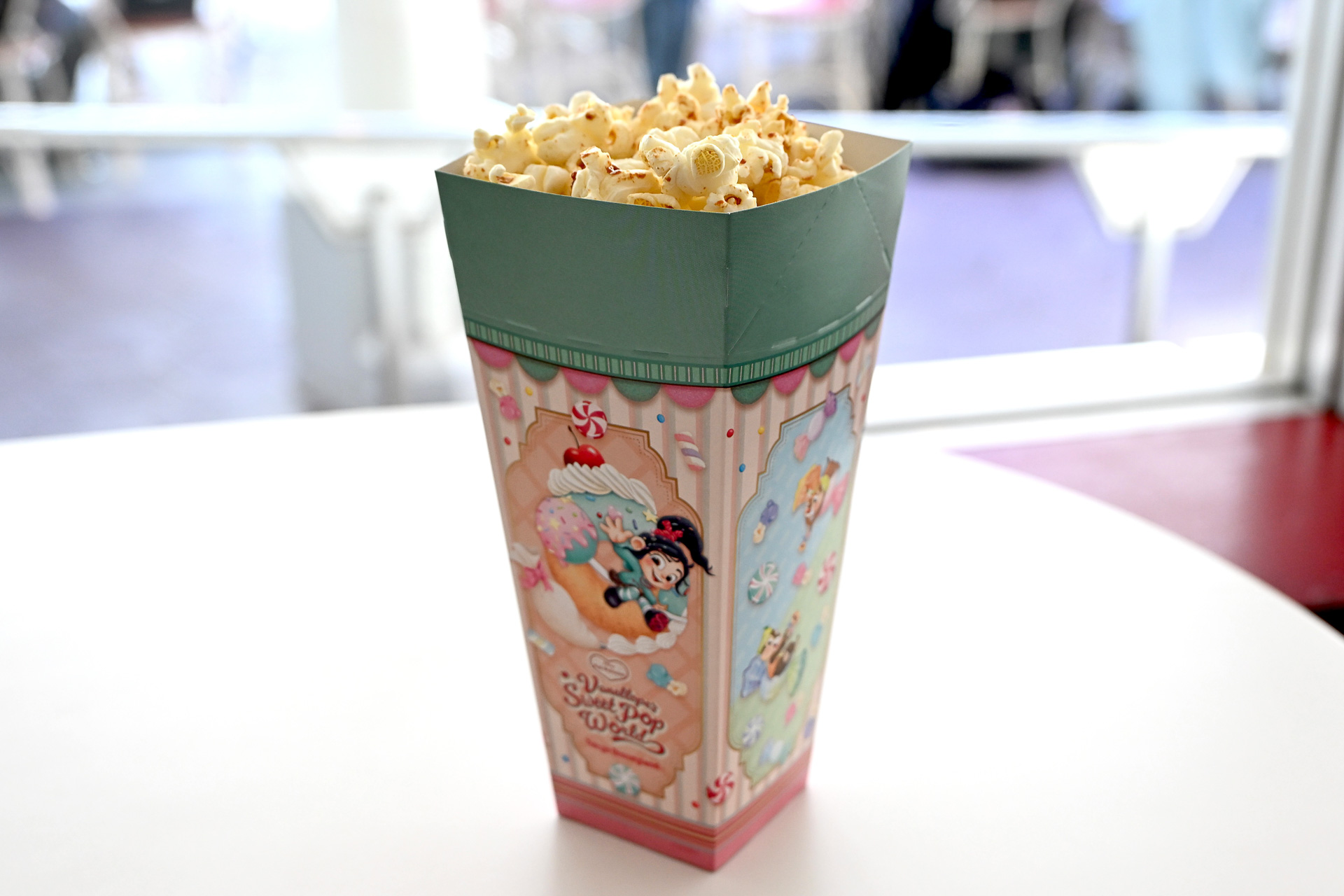 ポップコーン、レギュラーボックス（400円）