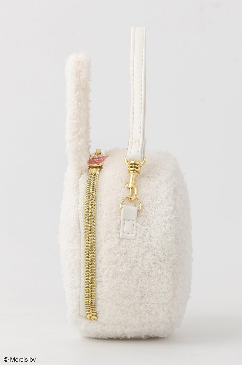 側面と裏面。ファスナーの引き手は“いちごチャーム”で、真っ白なミッフィーフェイスに映えるデザイン