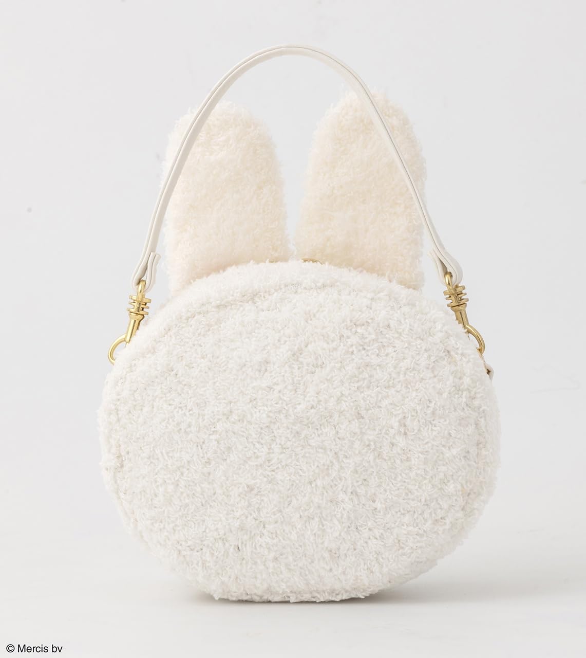 側面と裏面。ファスナーの引き手は“いちごチャーム”で、真っ白なミッフィーフェイスに映えるデザイン