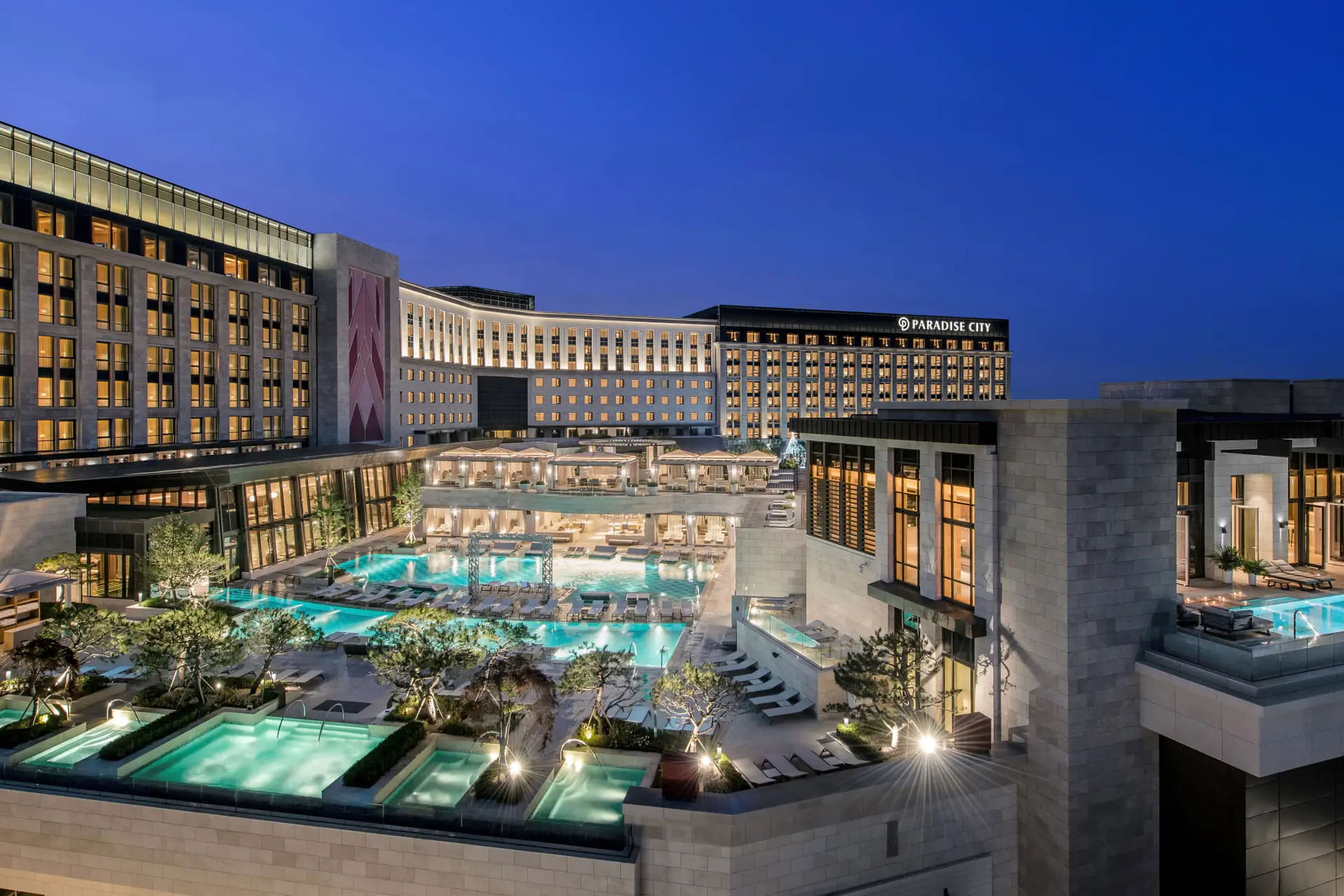 「パラダイスシティ」の主な施設