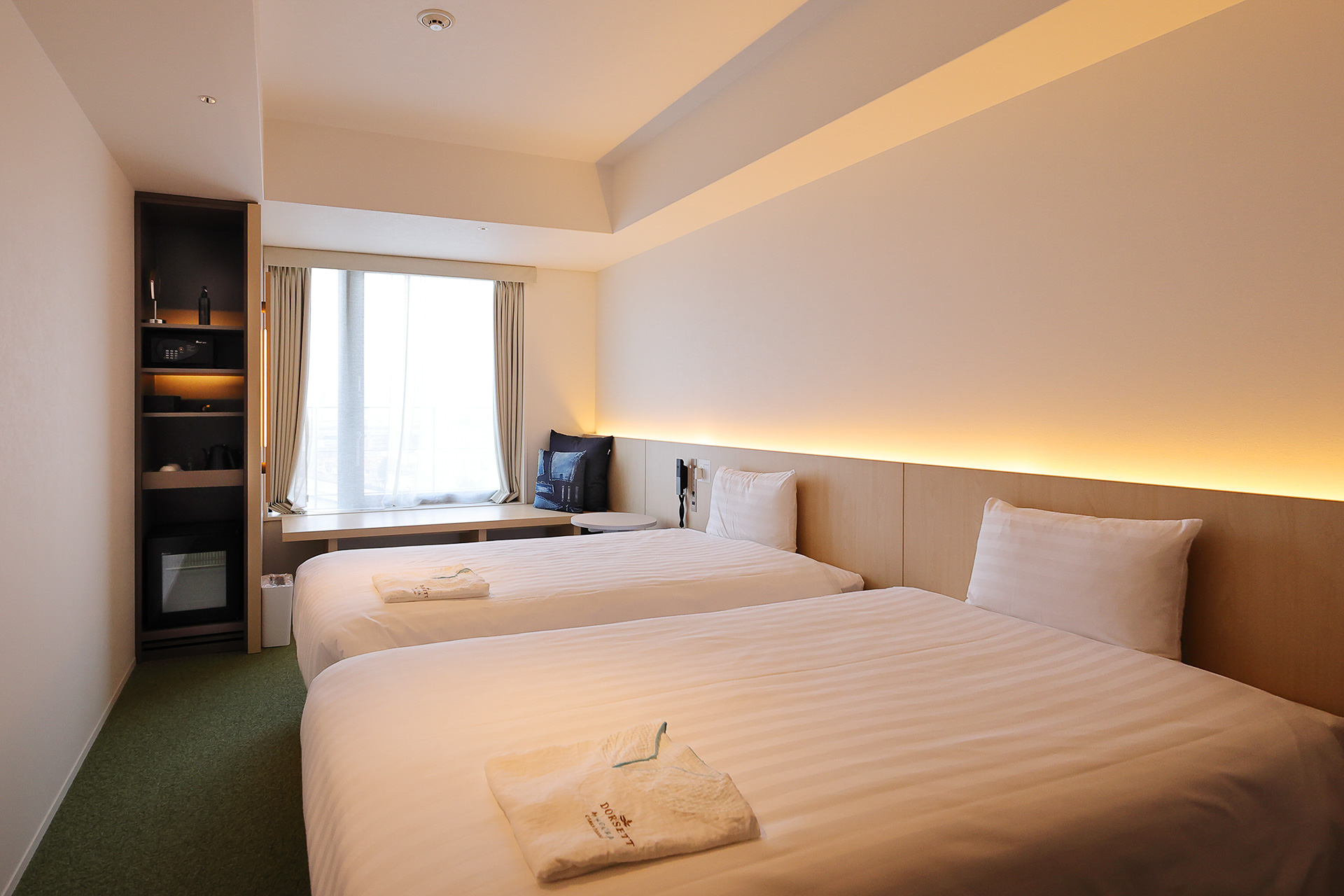 コネクティングルームを利用すると最大6名まで宿泊可能