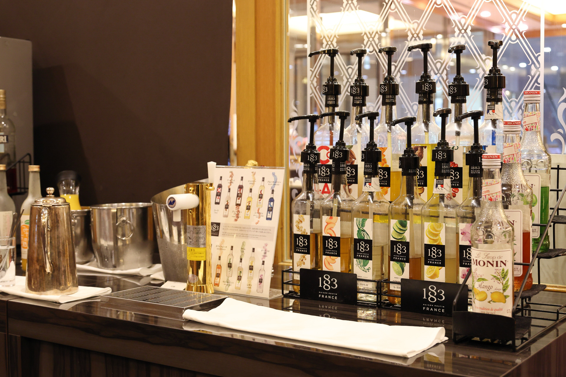 フリーフローのアルコールはオプション