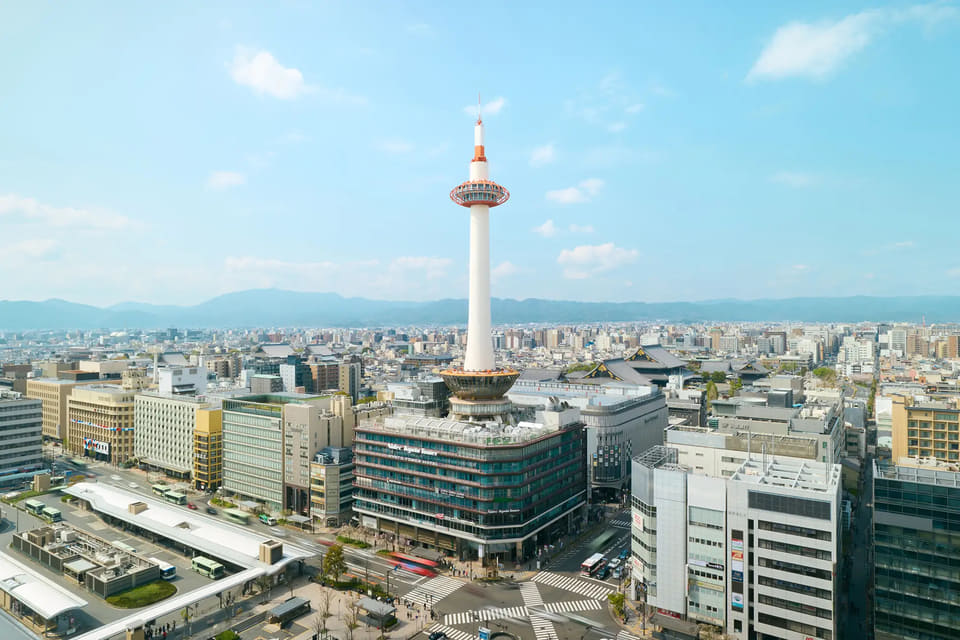 京都タワー・ホテルアネックス、2026年も「響け！ユーフォニアム