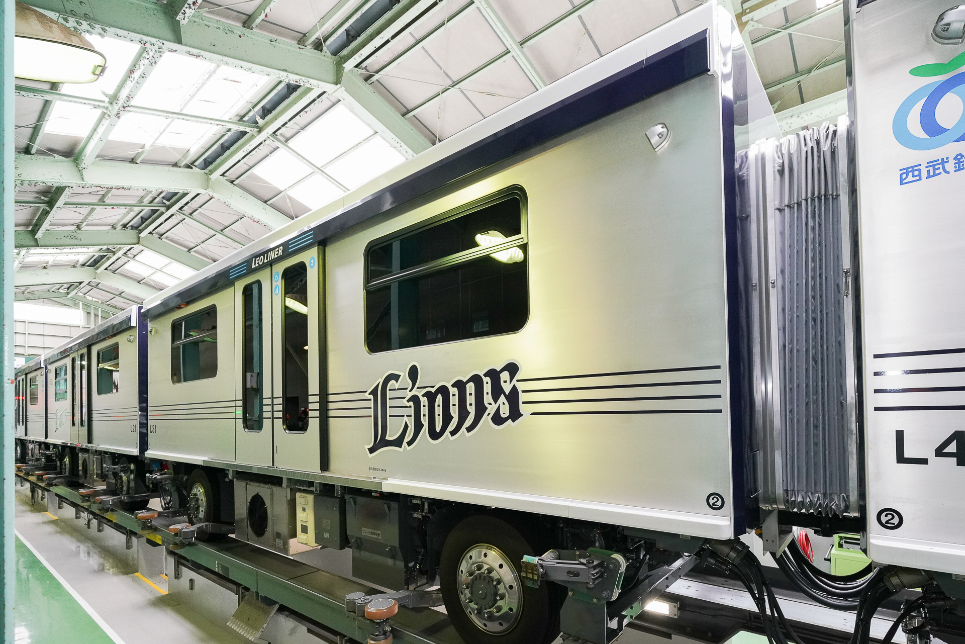 中間車は2両ある