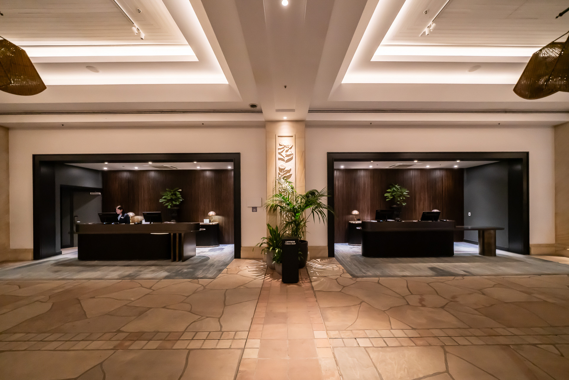 レセプションカウンター