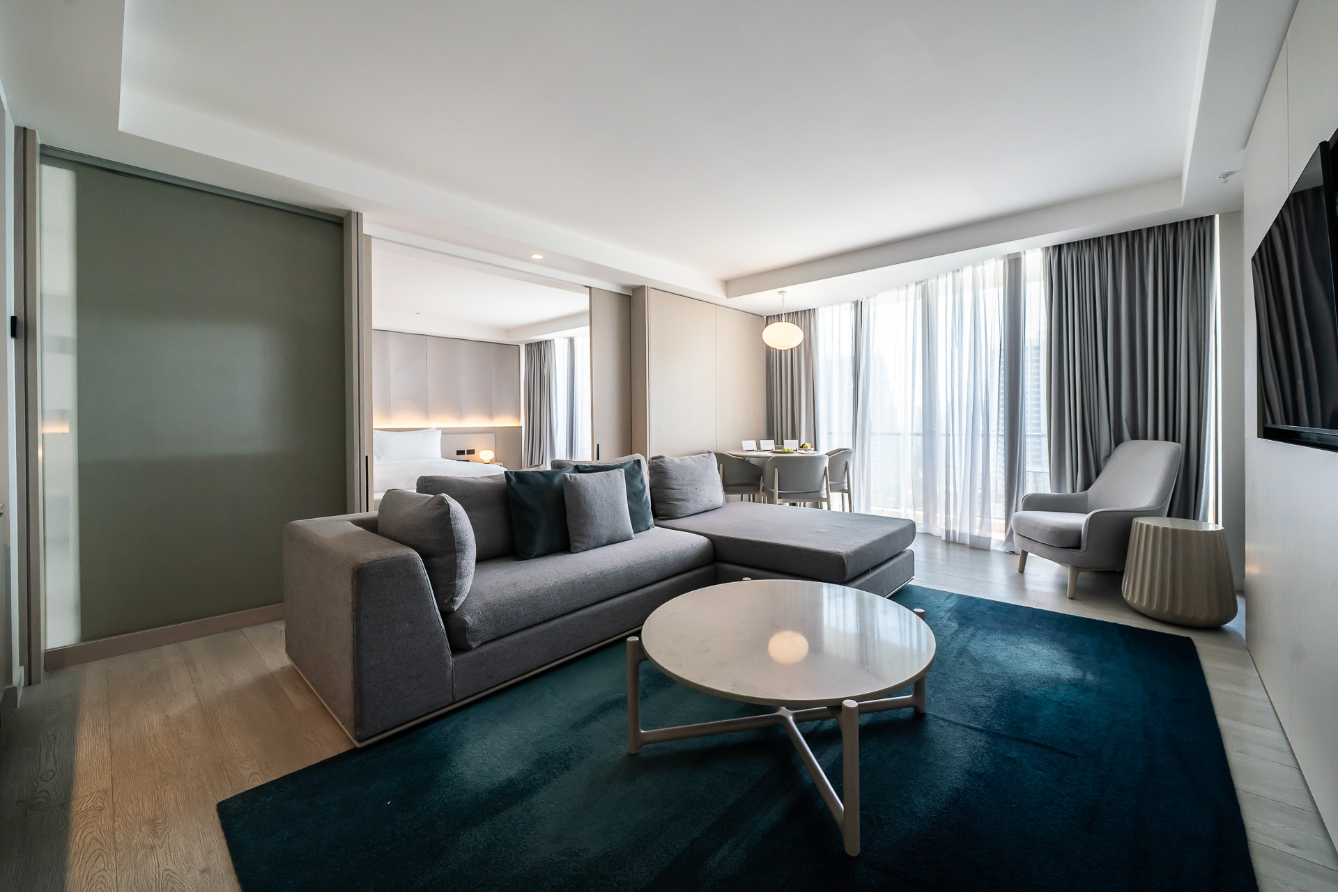 宿泊したのは「エグゼクティブ・スイート」93m<span class="em sup">2</span>もの広さがある