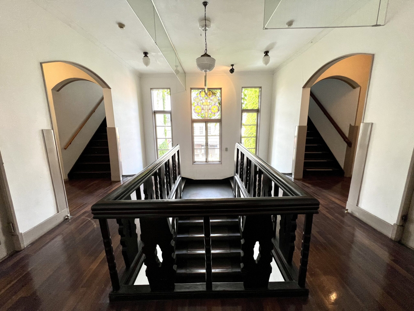 1階には函館発のクラフトビールブランド「white seed」が入る