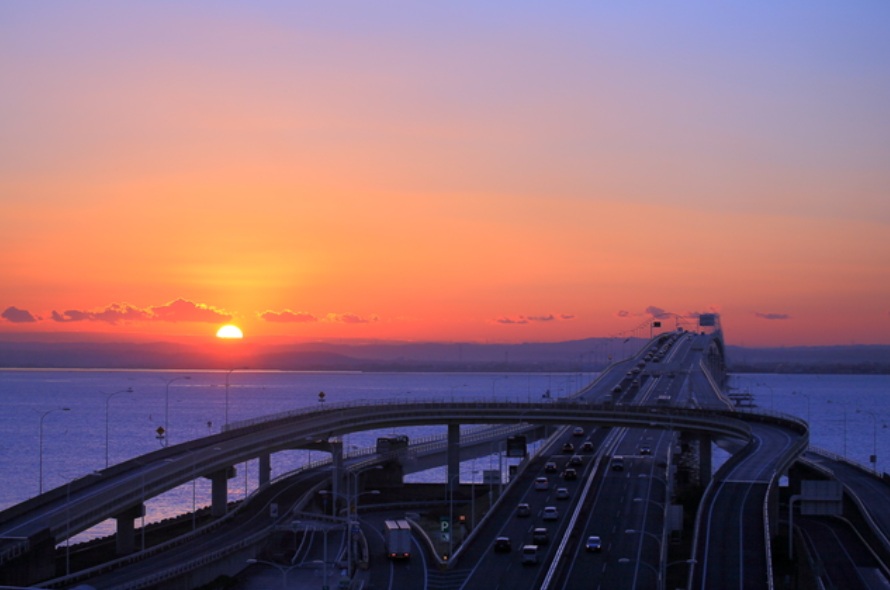 360度オーシャンビューで夕景を堪能できる「海ほたるPA（上り線/下り線）」が1位に