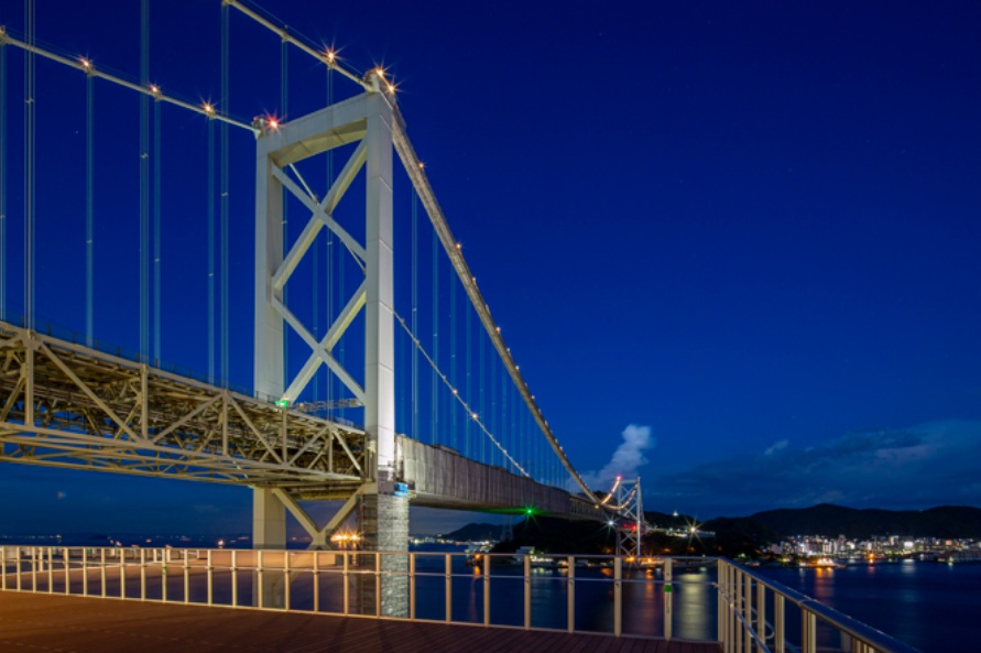 第3位の関門道 壇之浦PA（下り線）。一般道からも立ち寄れ、関門海峡と門司港の景色を楽しめる