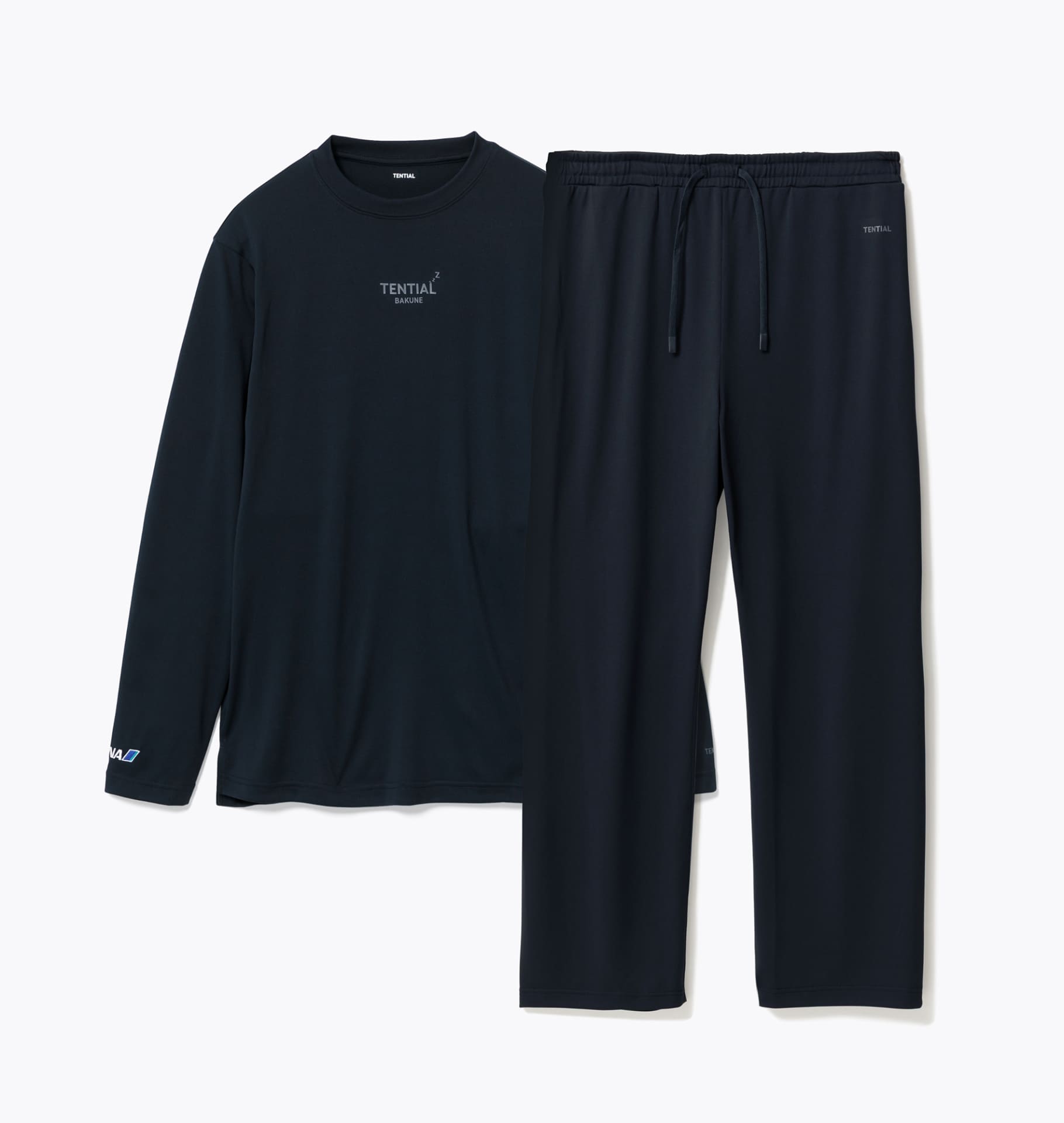 ANAオリジナルのリカバリーウェア「BAKUNE」上下セット