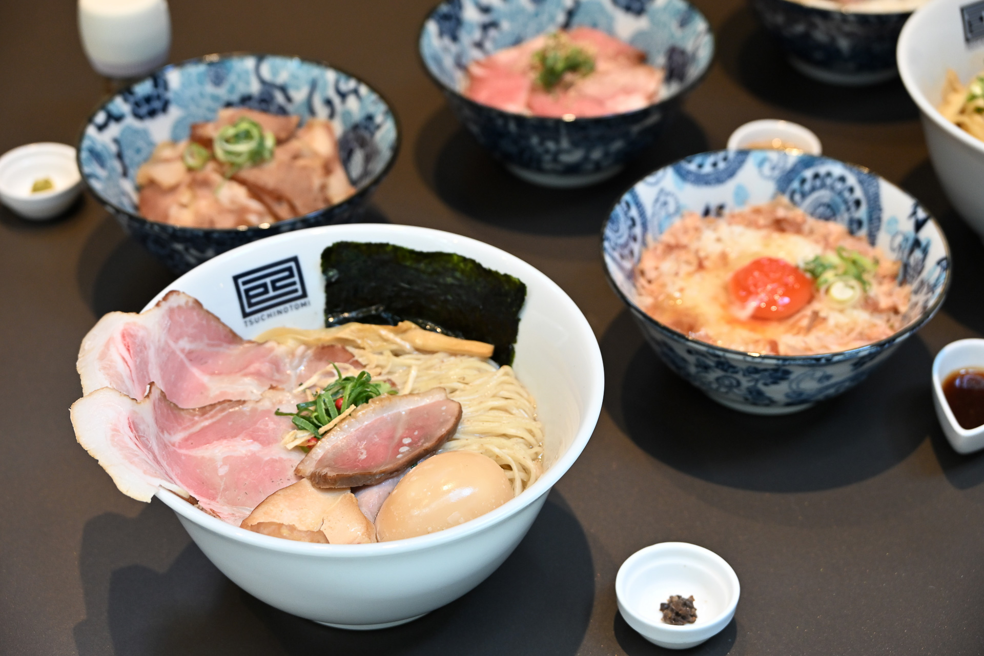 「淡麗拉麺 己巳」はすっきりした味わいの1杯を提供する