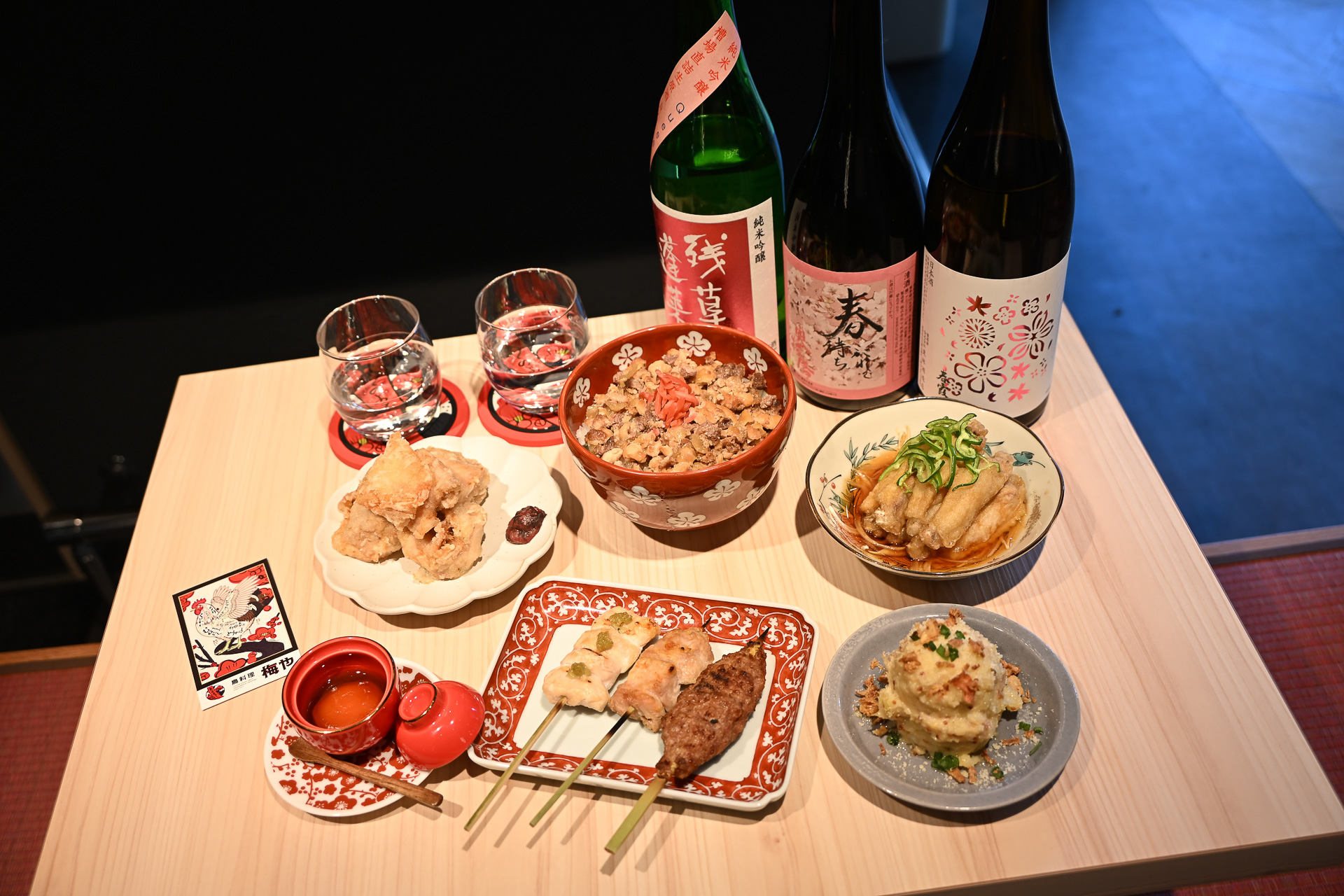 創業112年の鶏肉専門店が手がける「鳥料理 梅や」