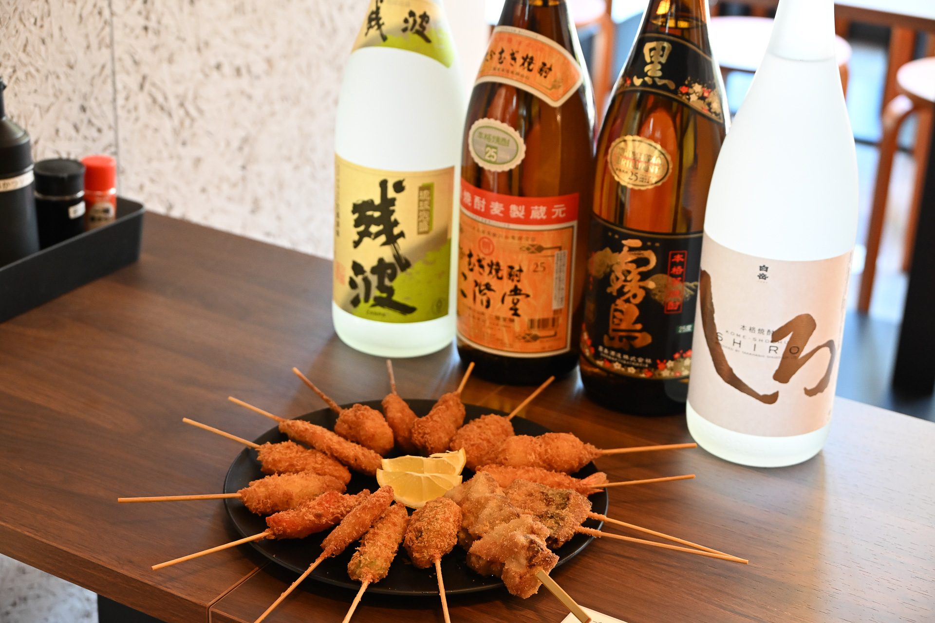 九州・沖縄グルメを提供する「九州屋台 愛す村」