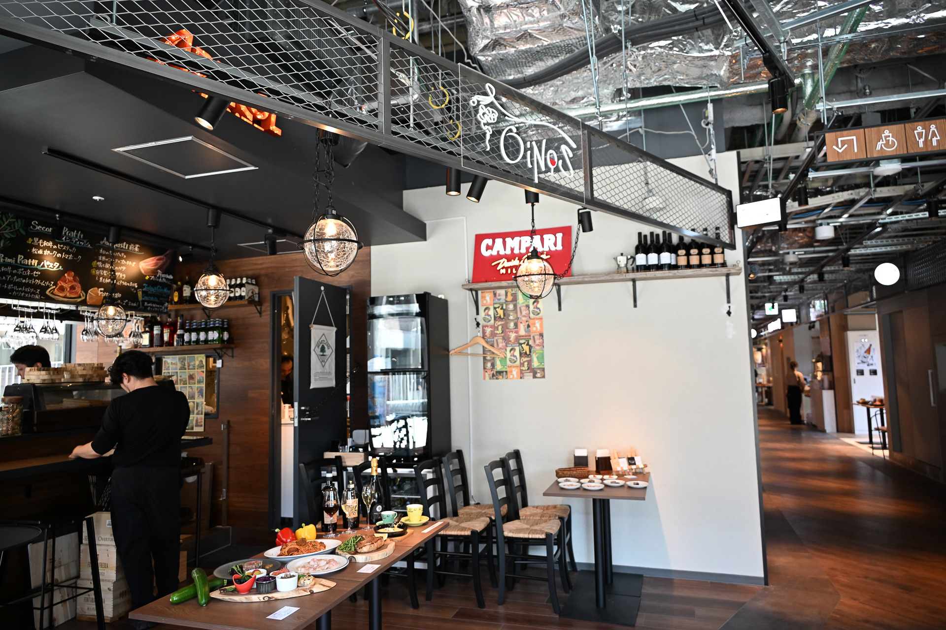 「オイノス バル」は横浜で4店舗展開のカジュアルイタリアン