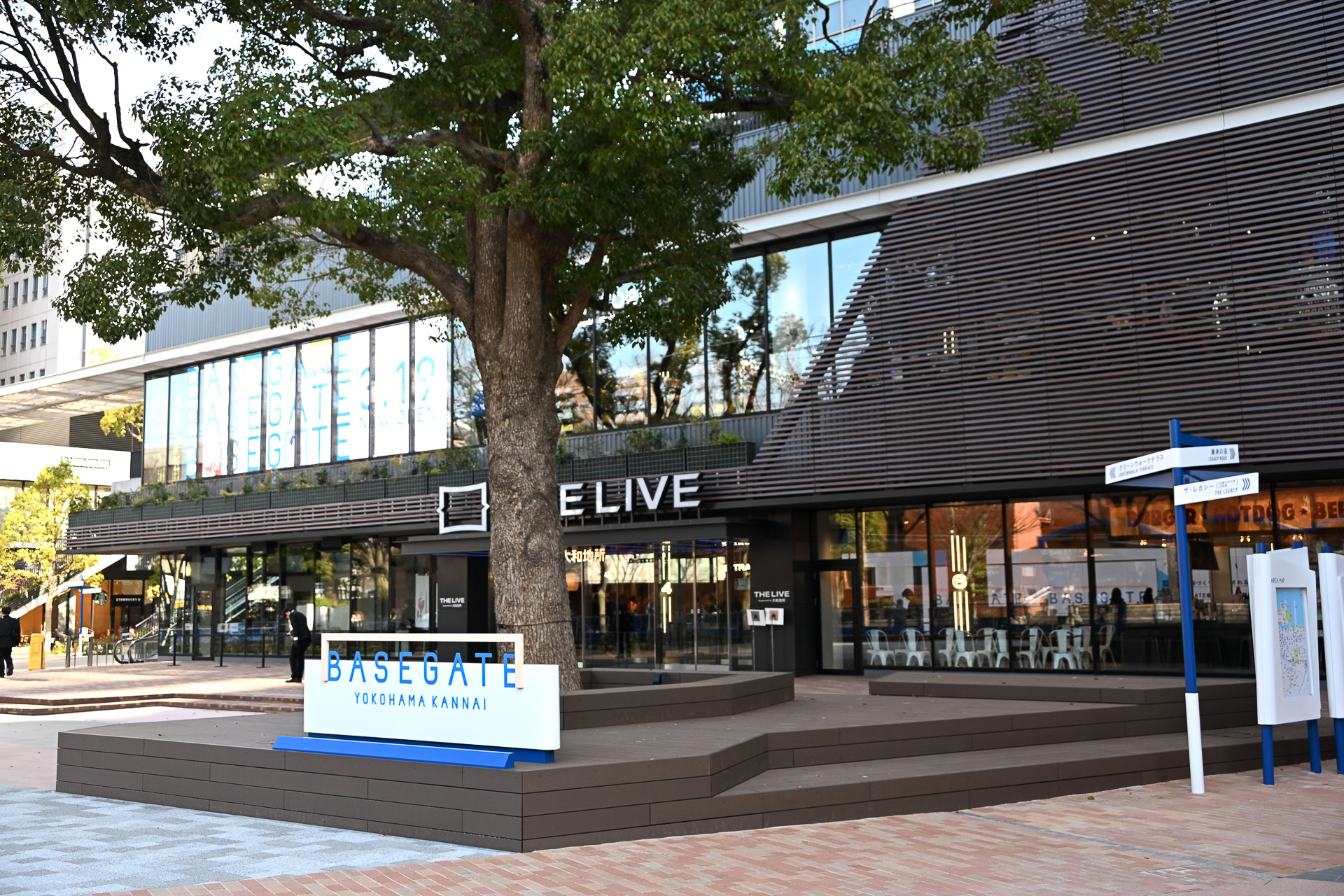 「BASEGATE横浜関内」はハマスタ直結の複合街区だ