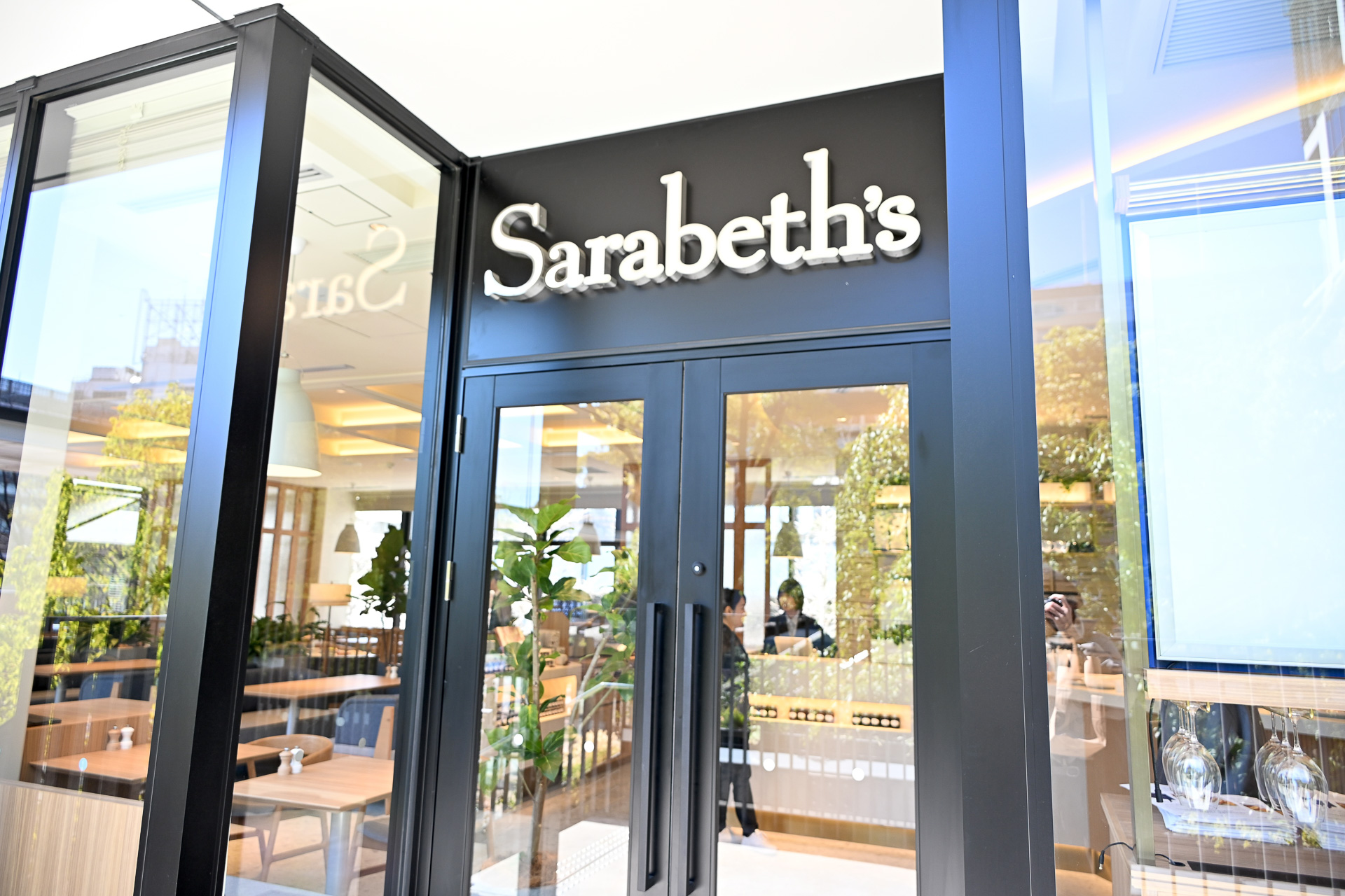 「Sarabeth's」ではシグネーチャーから限定メニューまで用意する