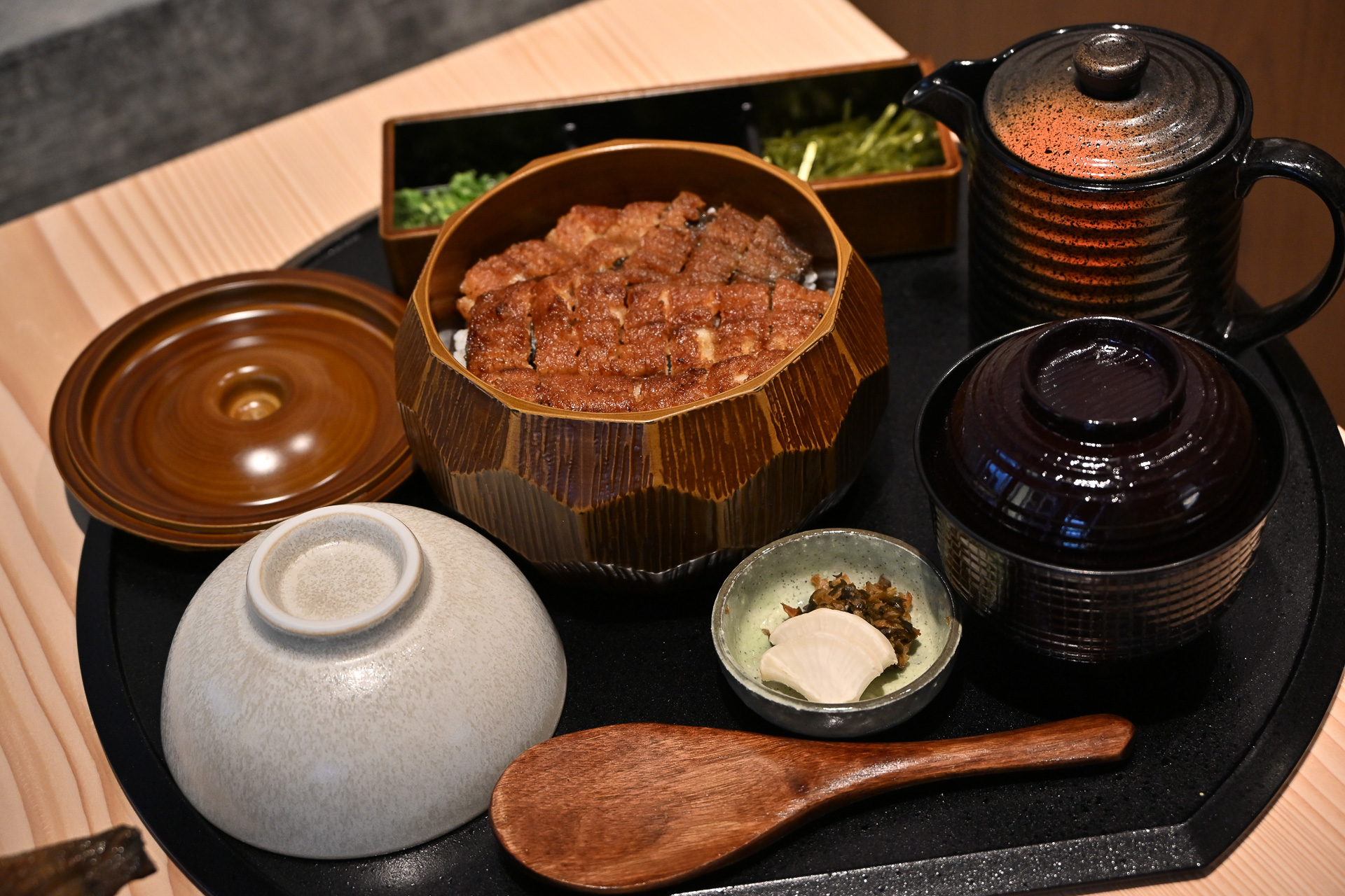 「うなぎ四代目 菊川」は勝利めしにぴったり。カウンター席もある