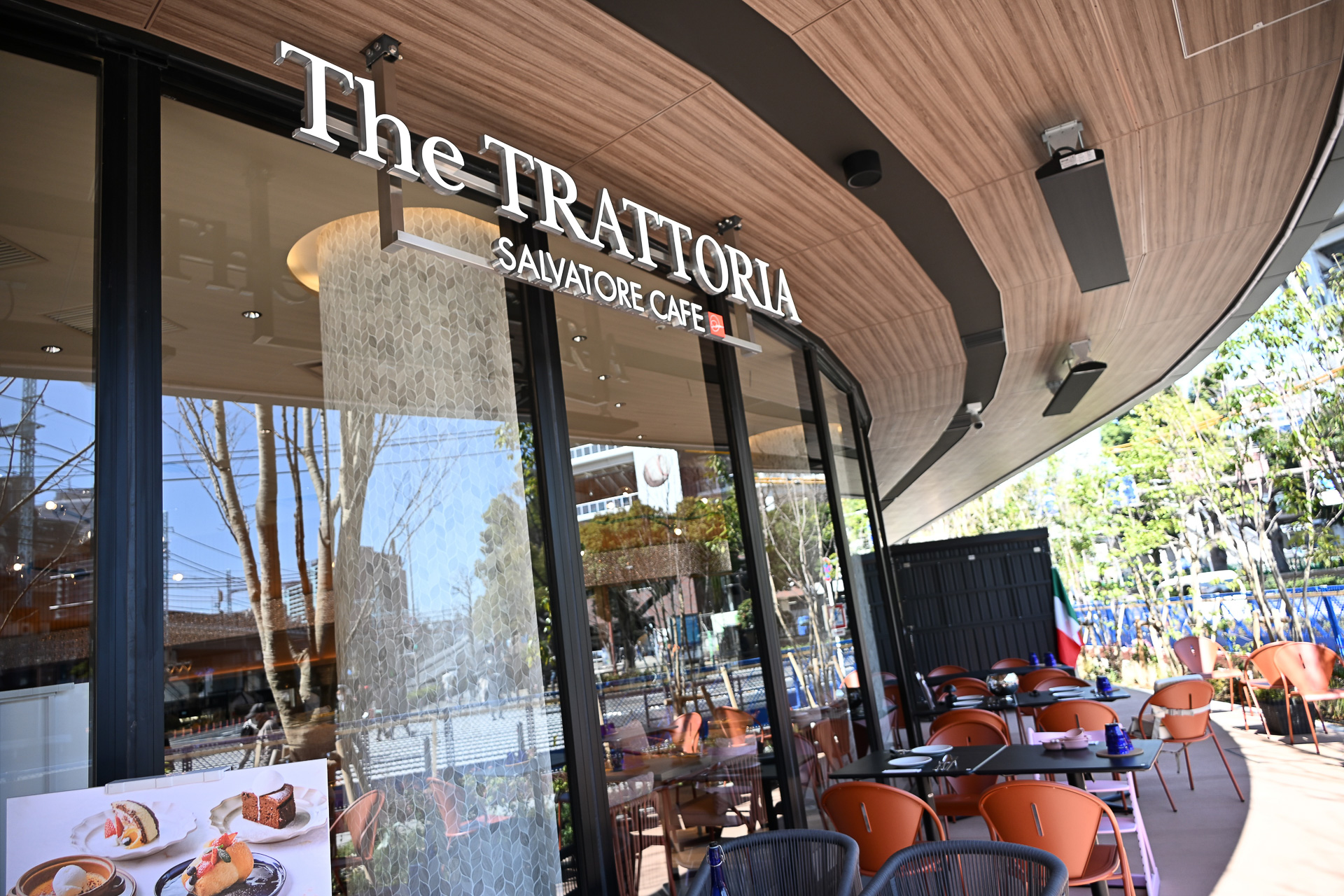 「The TRATTORIA SALVATORE CAFE」は大人数でワイワイと利用したい