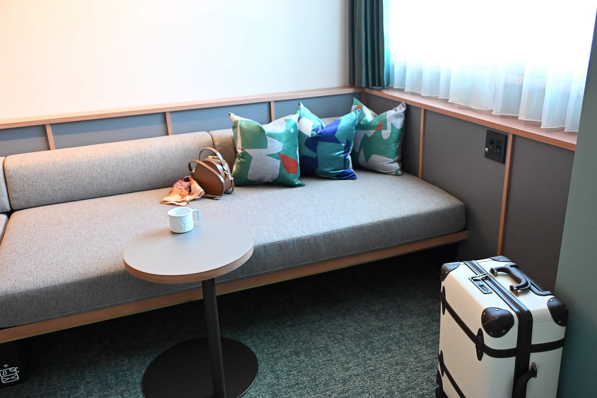 「やぐらスイート」は赤、青、緑の3色の部屋がそれぞれある