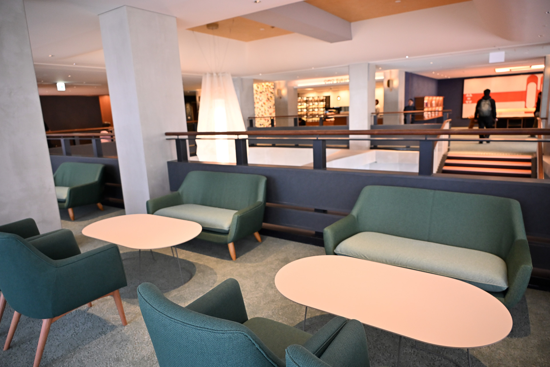 フリーエリアで、購入したカレーパンを頬張ったり、またのんびり過ごすことも