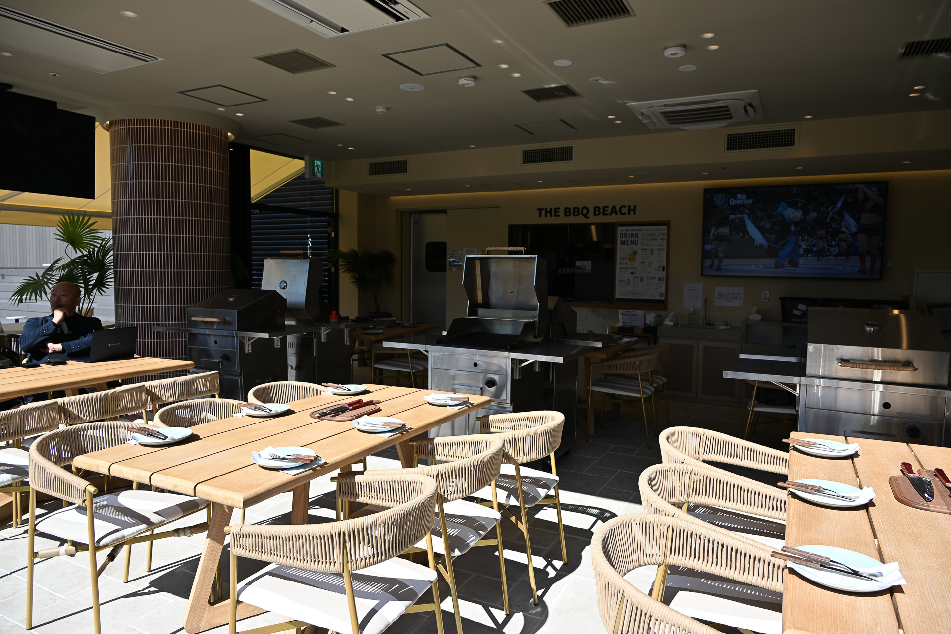 時間貸しBBQを優雅に楽しめる「THE BBQ BEACH」