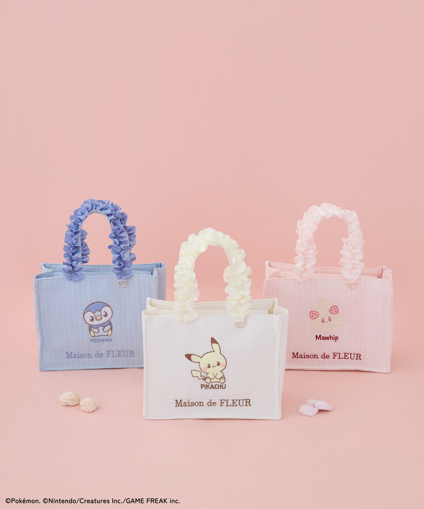 フリルトートバッグ（全3種、各7700円）