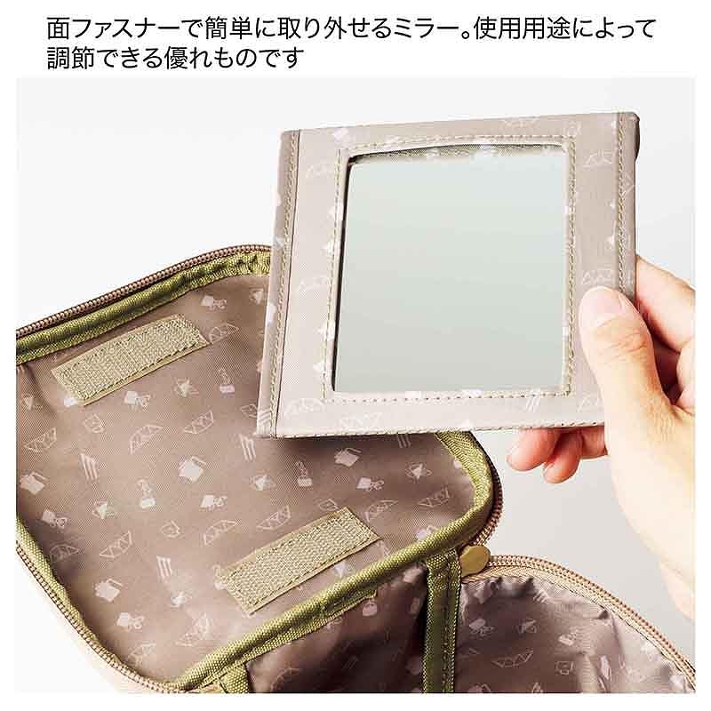 インナーには「スノーピーク」のオリジナル柄をプリント。ボディにはぐるりと一周、テープを巻いており、カラビナなどを装着して機能アレンジもできる