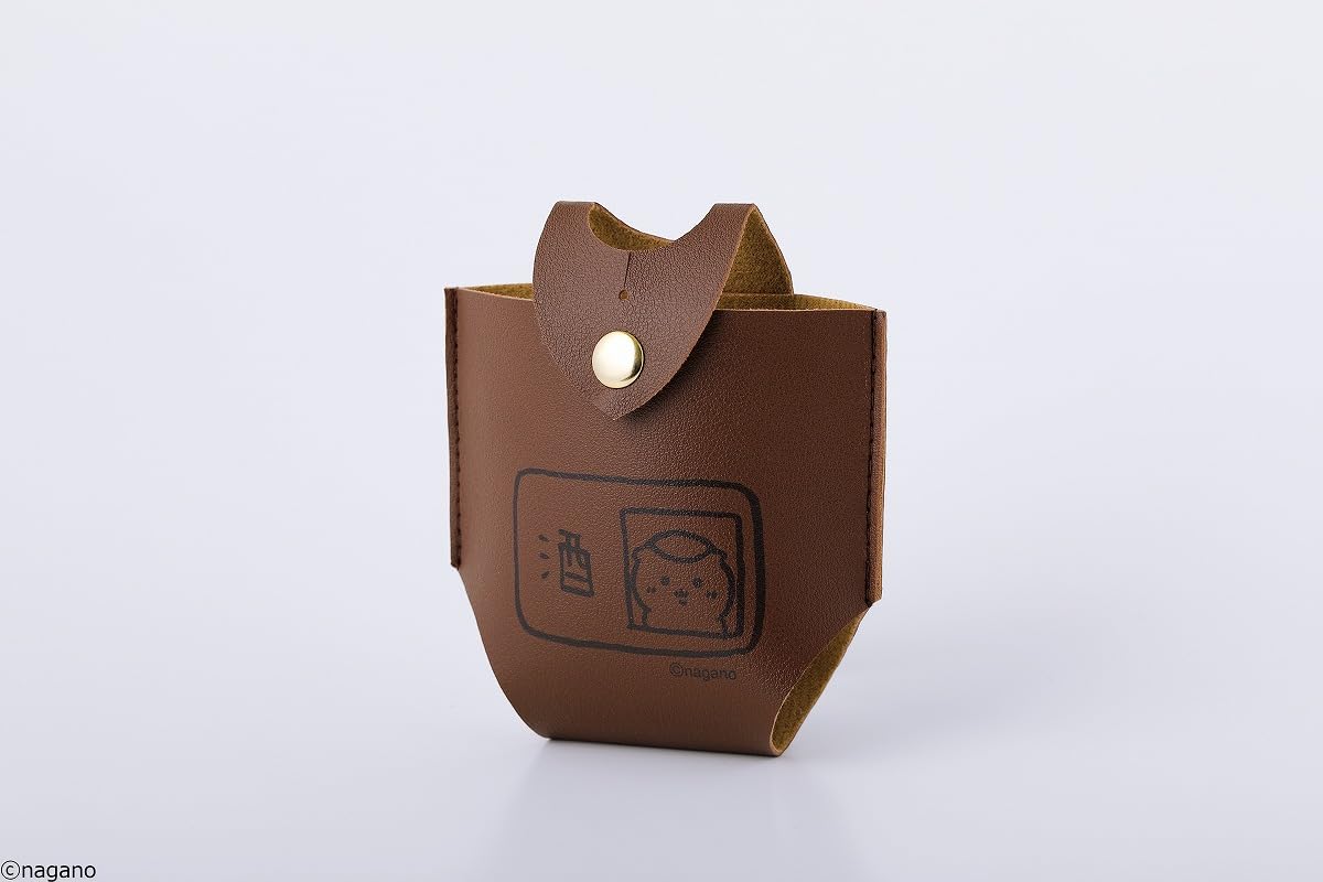 レザー調の専用ケース。ベルトループ付き