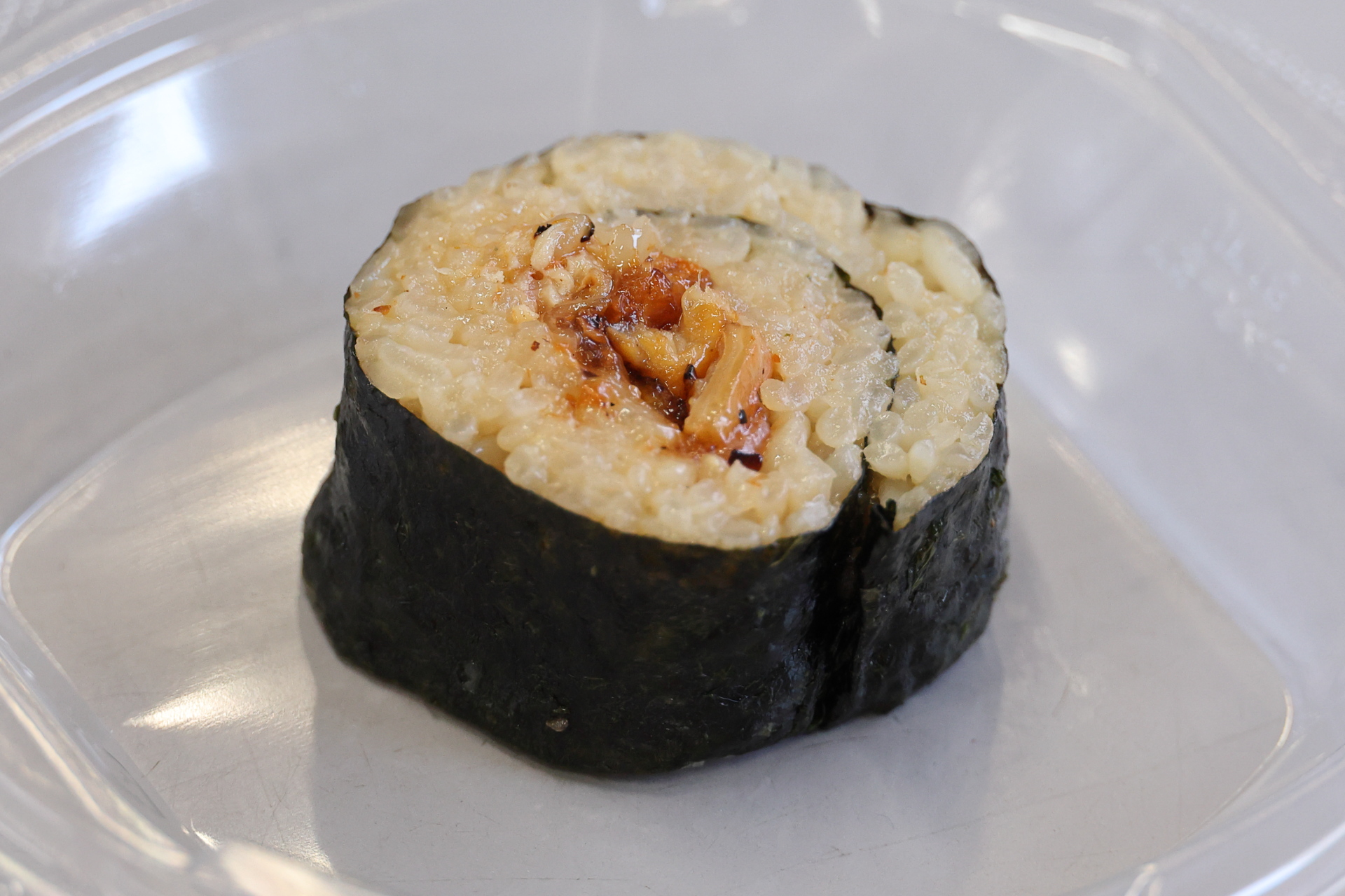鰻の味が活きる上品な味付けのご飯