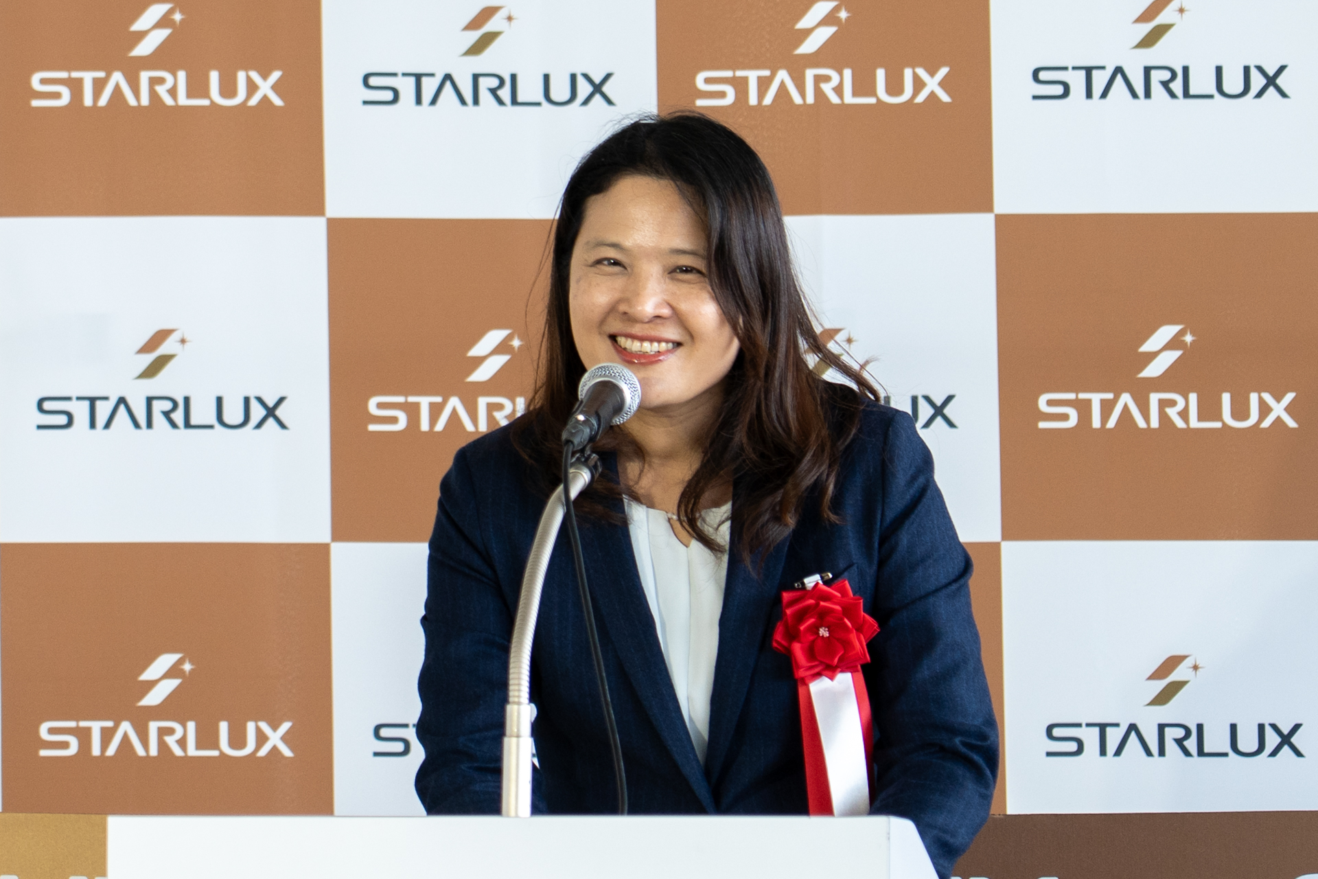 先月スターラックス航空を利用して里帰りしたという台湾観光庁・台湾観光協会 東京事務所 所長の王紹旬氏。「心からリラックスできる快適なフライトだった」