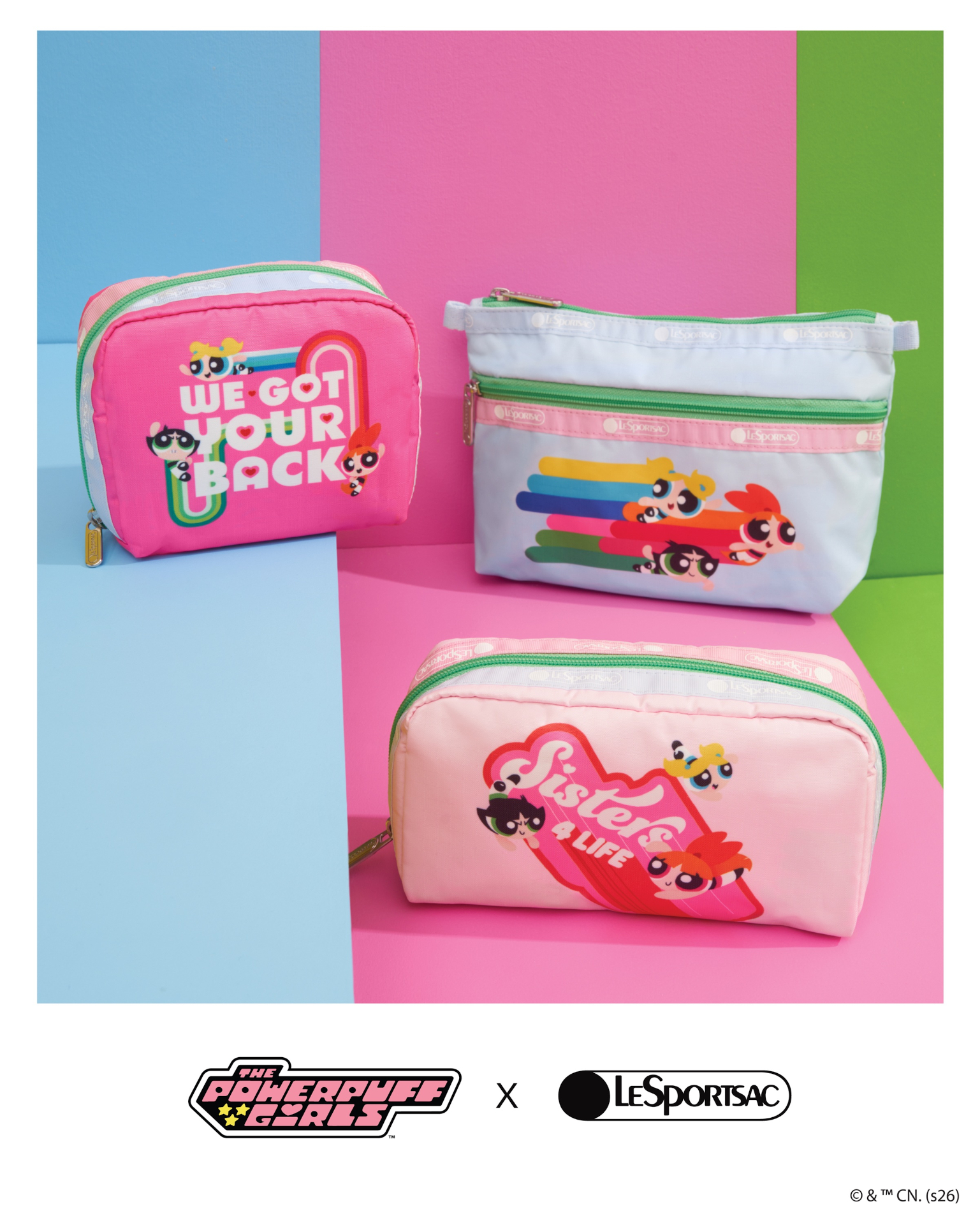 左から時計回りにSquare Cosmetic（6600円）、Cosmetic Clutch（7920円）、Rectangular Cosmetic（7260円）
