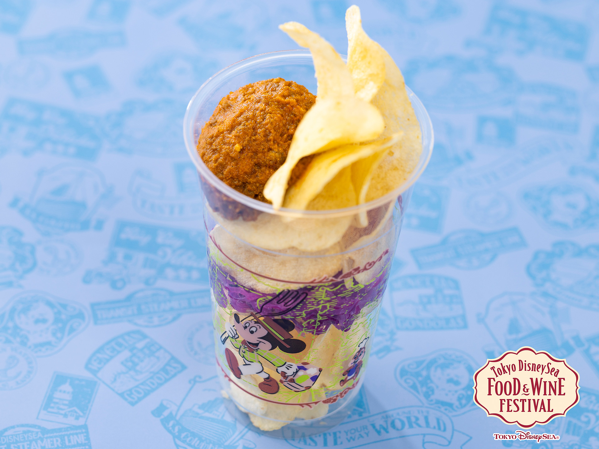 バタービーフカレー＆チップス/Calbee ポテトチップスうすしお味使用（600円）