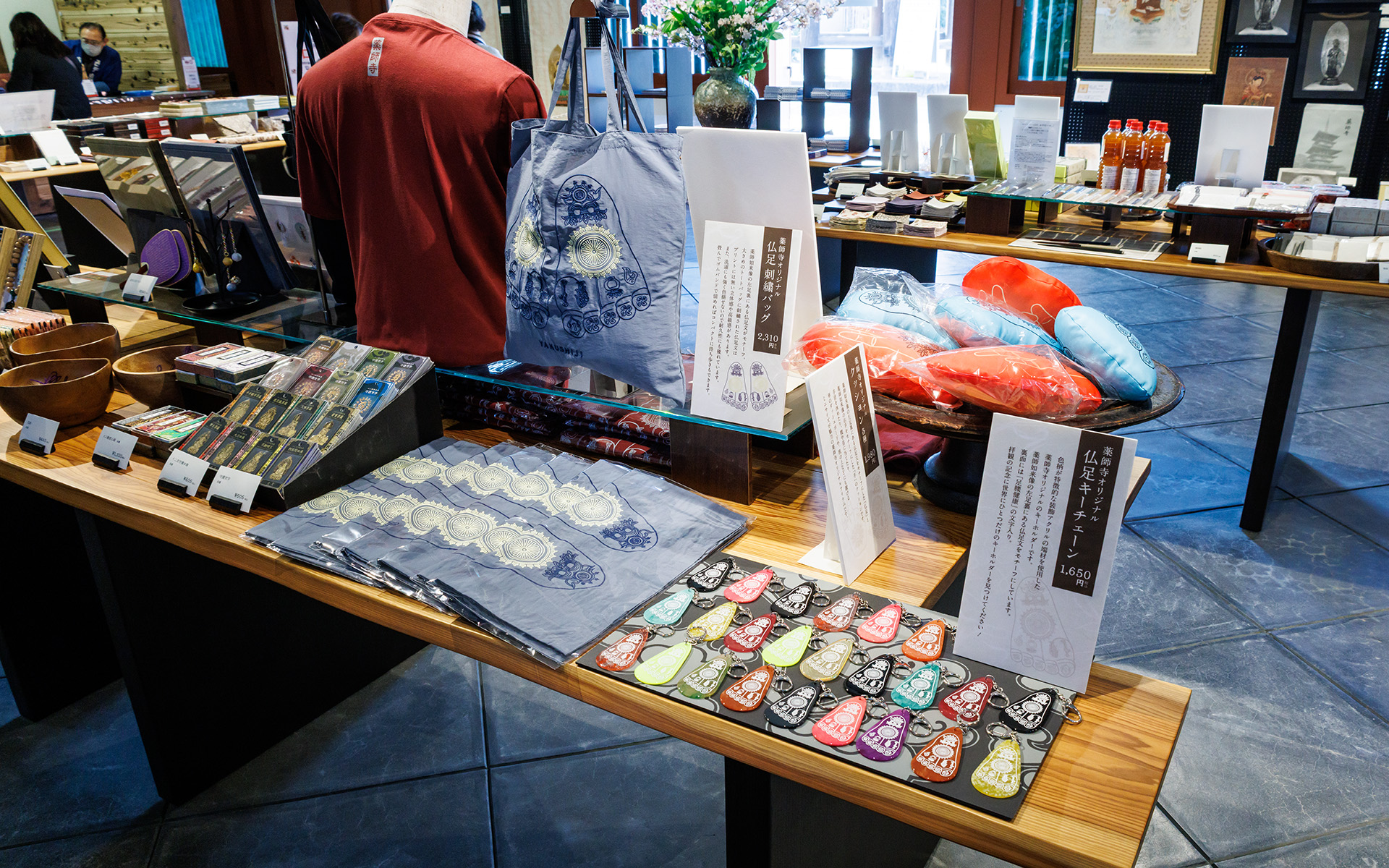 オリジナルの「仏足」シリーズが人気だという