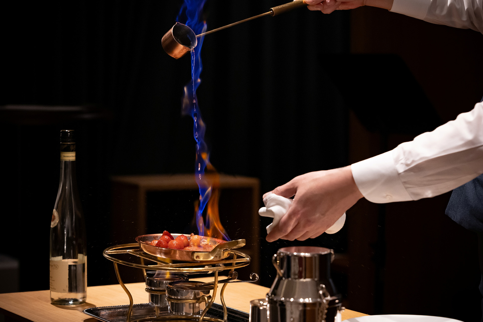 苺のクレープフランベ