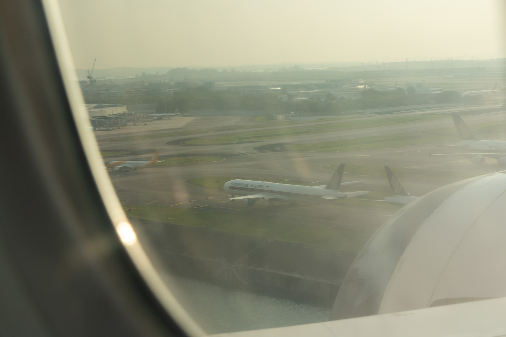 シンガポール航空の本拠地らしく、数多くの機体が駐機していた