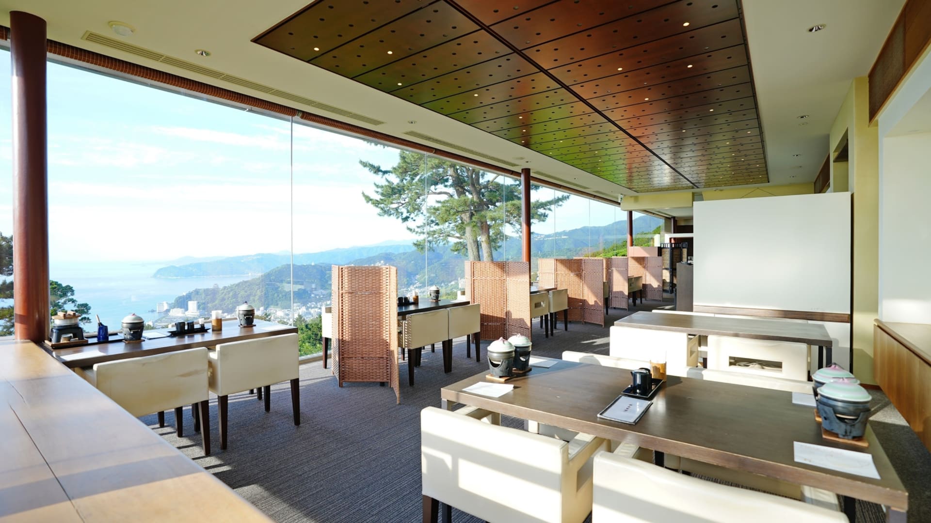 展望和食レストラン「百山茶寮」