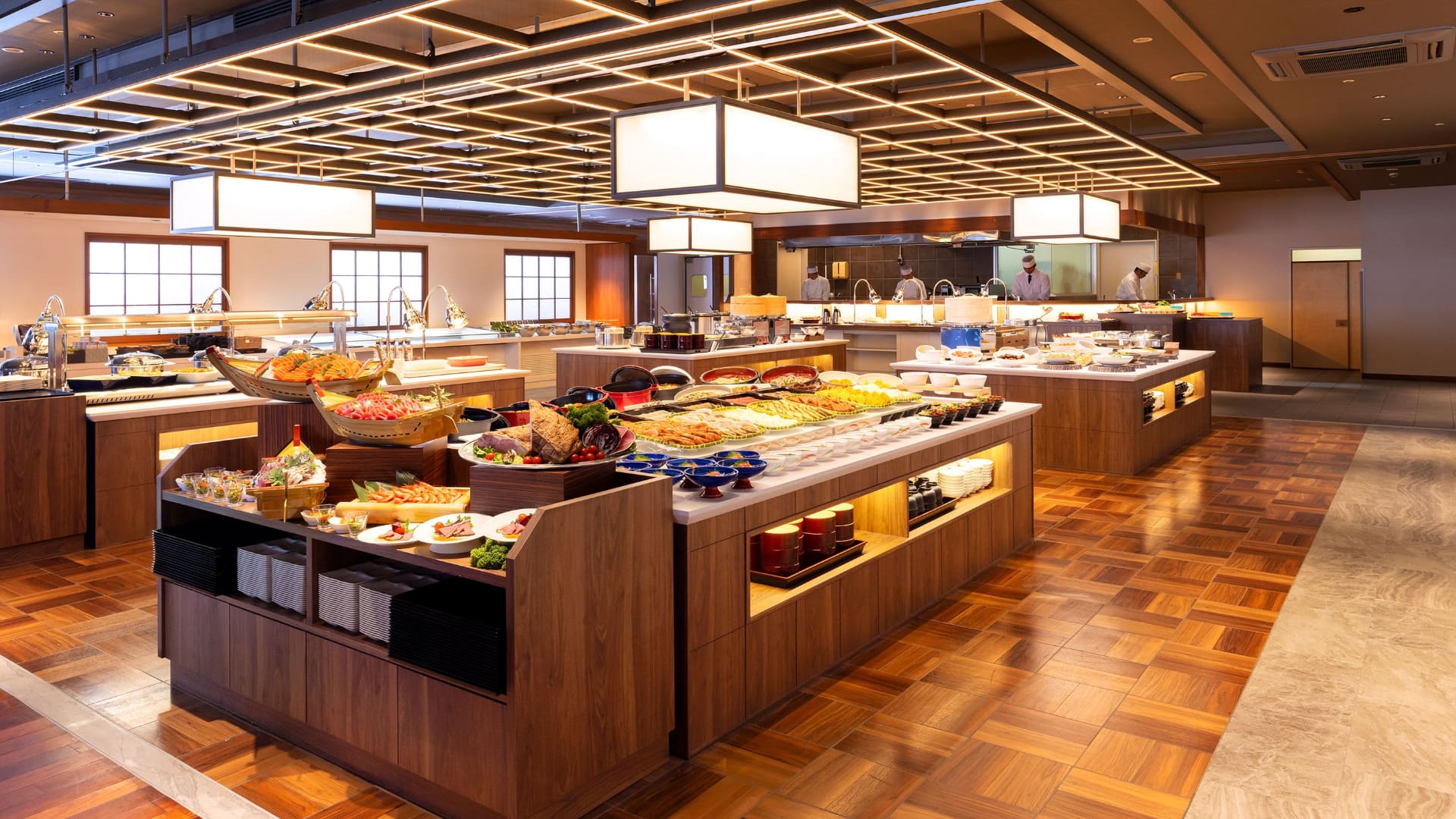 寺院の天井を現代風にデザインしたレストラン