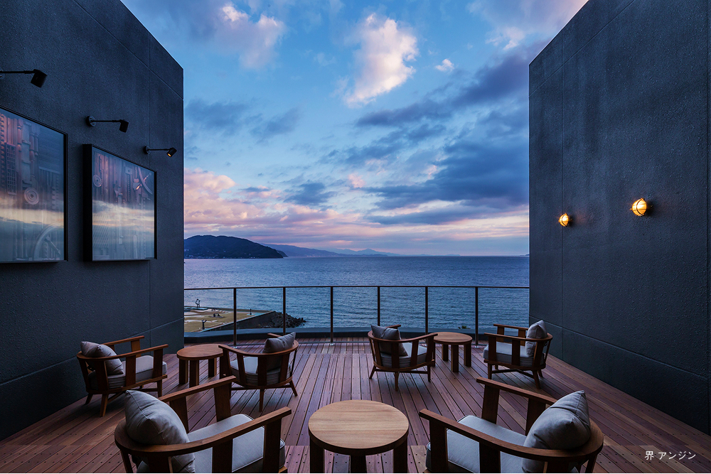 キャンペーン限定セットの購入で星野リゾート宿泊ギフト券」（5万円分）を抽選プレゼント。写真は伊豆・伊東にある「界 アンジン」